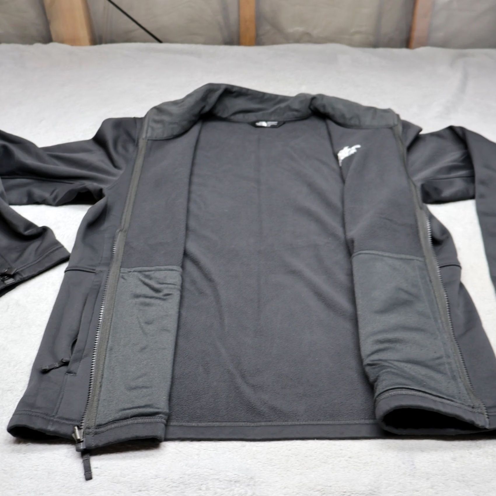 The North Face The North Face Jacket Mens Large Grey Softshell Fleece Lined Wind Rain Full Zip Hike Size US L / EU 52-54 / 3 - 5 Thumbnail