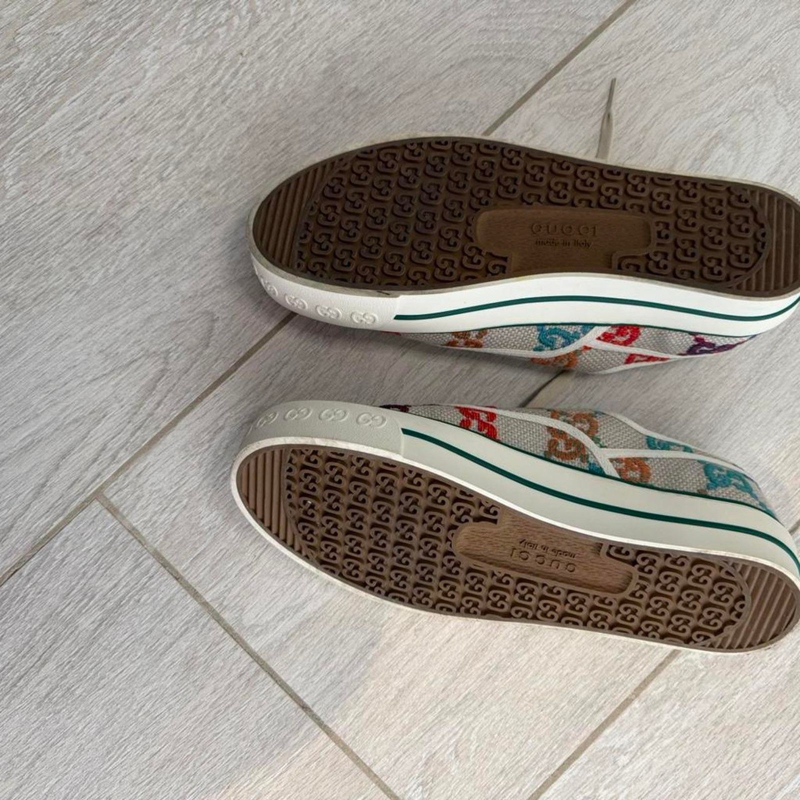 Gucci Rare gucci tennis 1977 multi color US Women 10.5/40.5 Size US 10.5 / IT 40.5 - 2 Thumbnail