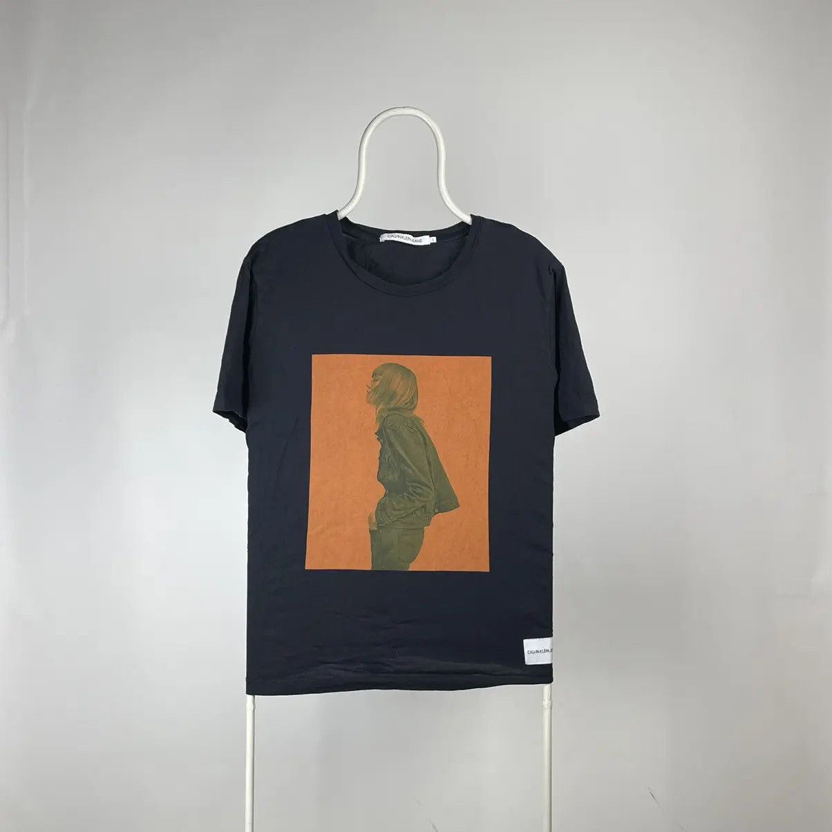 Calvin Klein Calvin Klein T-shirt lady streetwear size Large Size US L / EU 52-54 / 3 - 1 Thumbnail