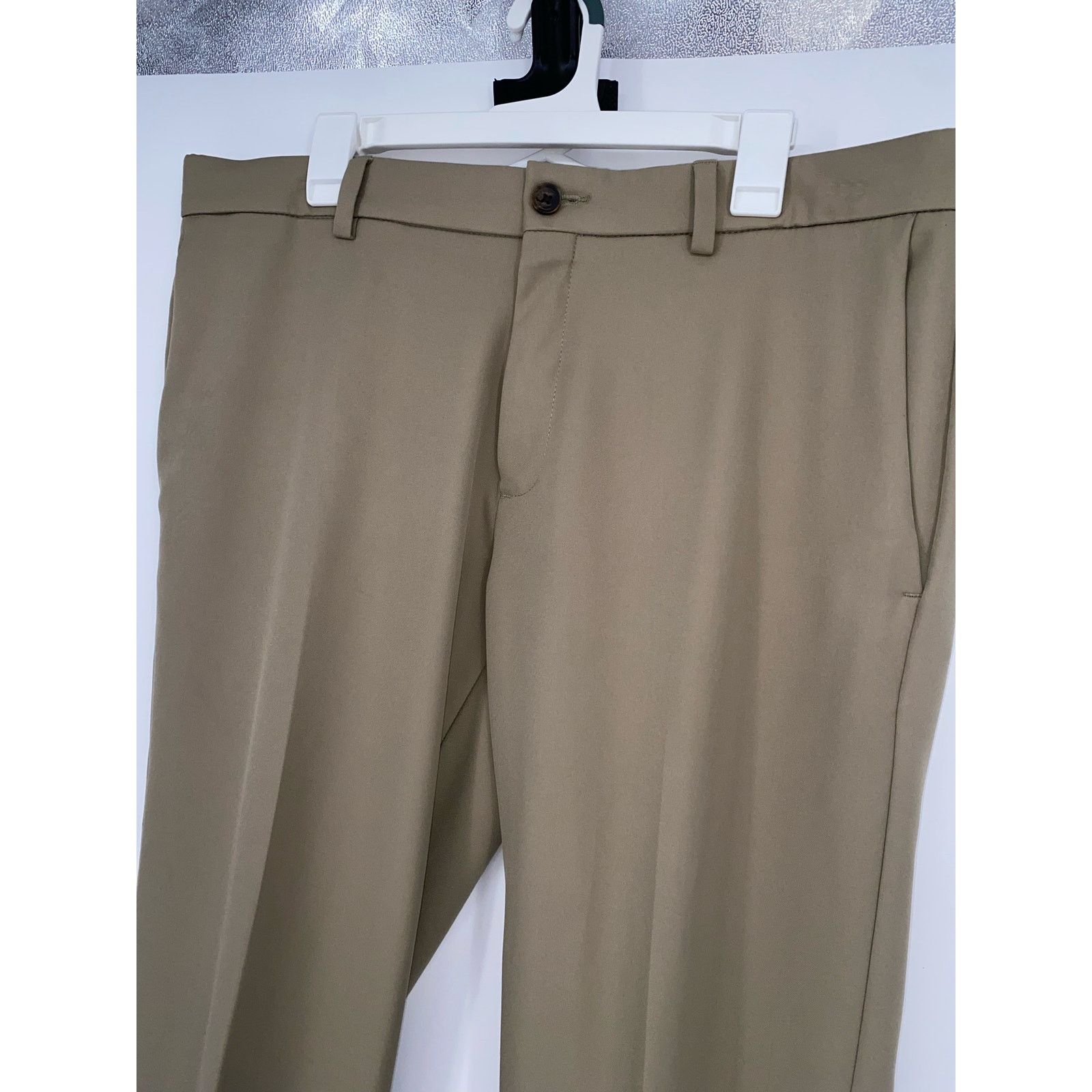 Haggar Haggar Cool 18 Pro Straight Fit Mens Chino Pants. 38”X32” Size US 38 / EU 54 - 2 Thumbnail