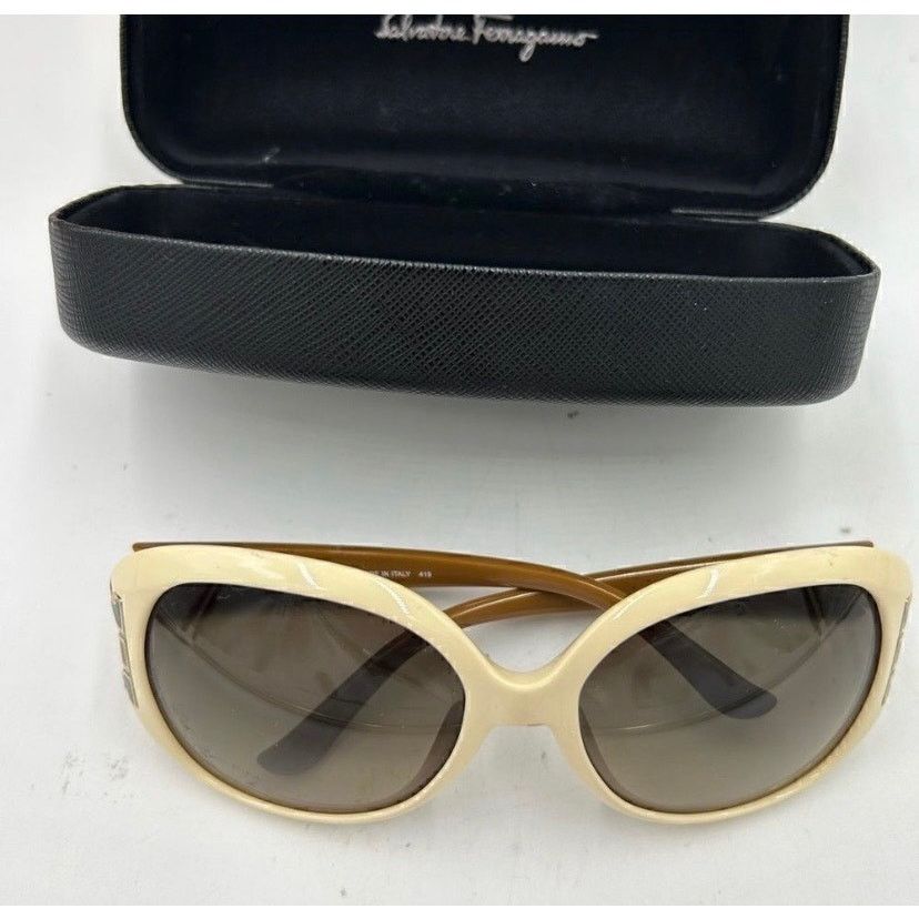 Salvatore Ferragamo Women’s Salvatore Ferragamo, sunglasses made in Italy Size ONE SIZE - 8 Thumbnail