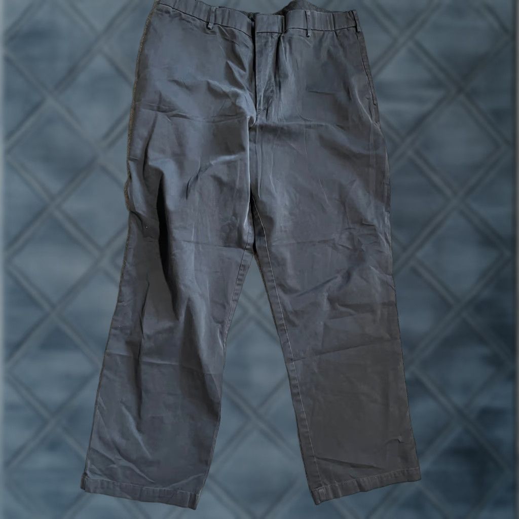 Dockers Dockers Mens Size 38x32 Relaxed Fit Pants Black Chino Flat Front Size US 38 / EU 54 - 1 Thumbnail