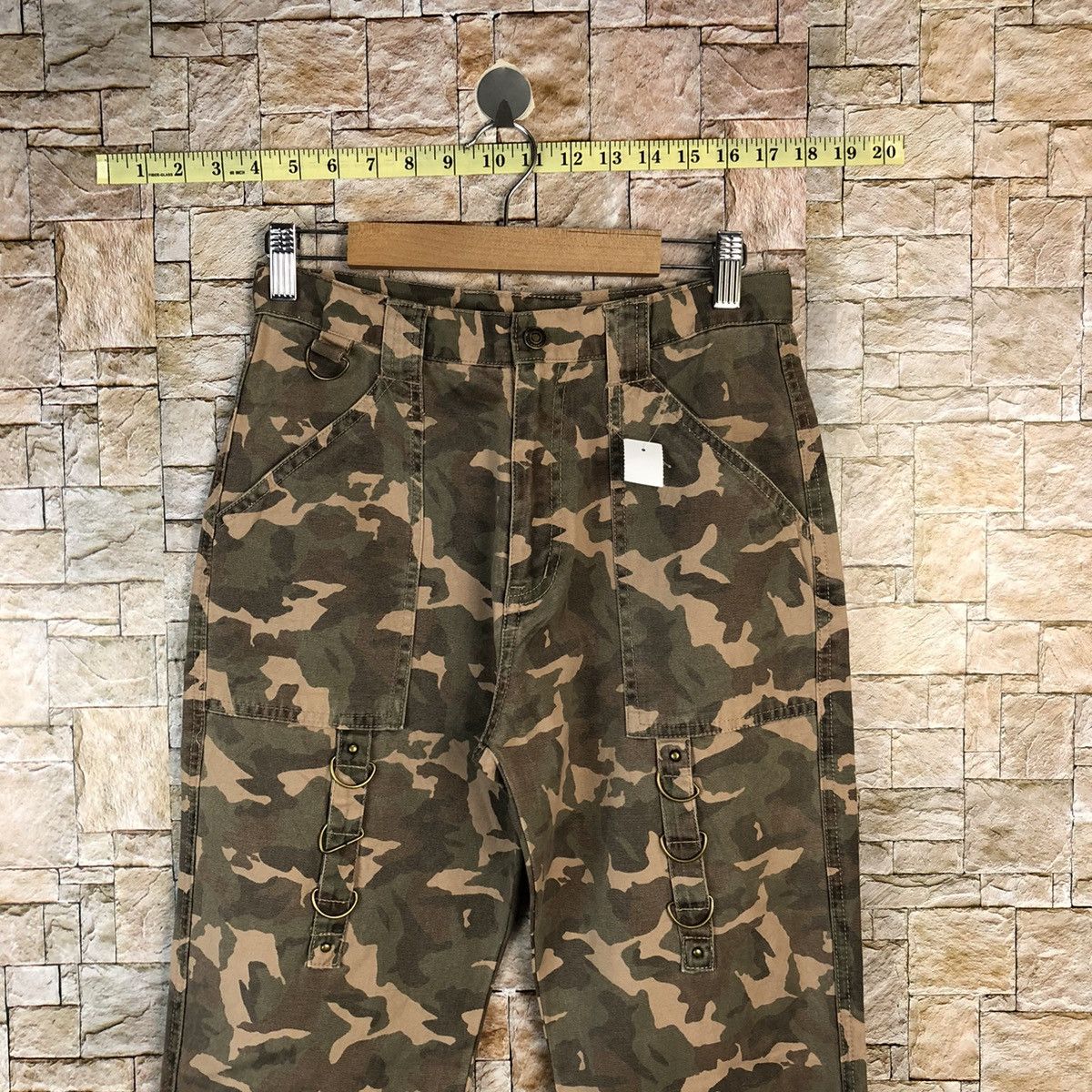 Japanese Brand Petit Berry Camo Cargo Multipocket Pants #A1157 Size 26" / US 2 / IT 38 - 4 Thumbnail