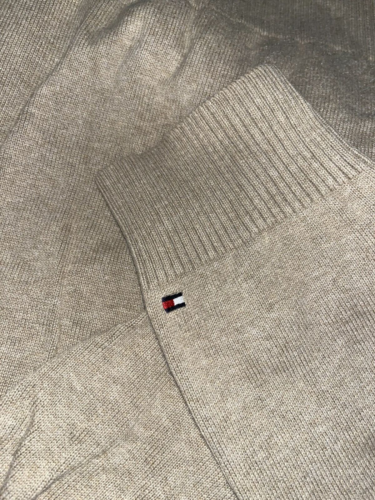 Tommy Hilfiger vintage tommy hilfiger crewneck Size US XXL / EU 58 / 5 - 3 Thumbnail