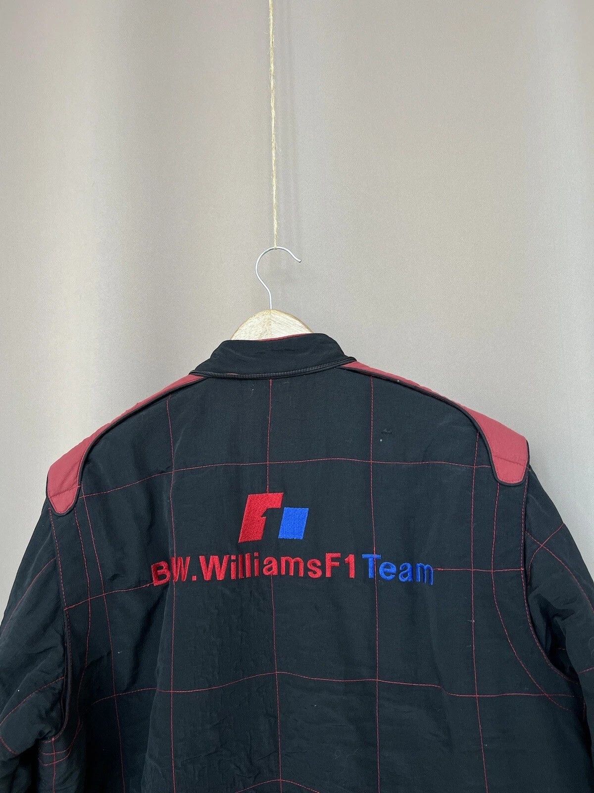 BMW Williams BMW Formula-1 Racing Team Jacket Size M/L F-1 Size US M / EU 48-50 / 2 - 8 Thumbnail