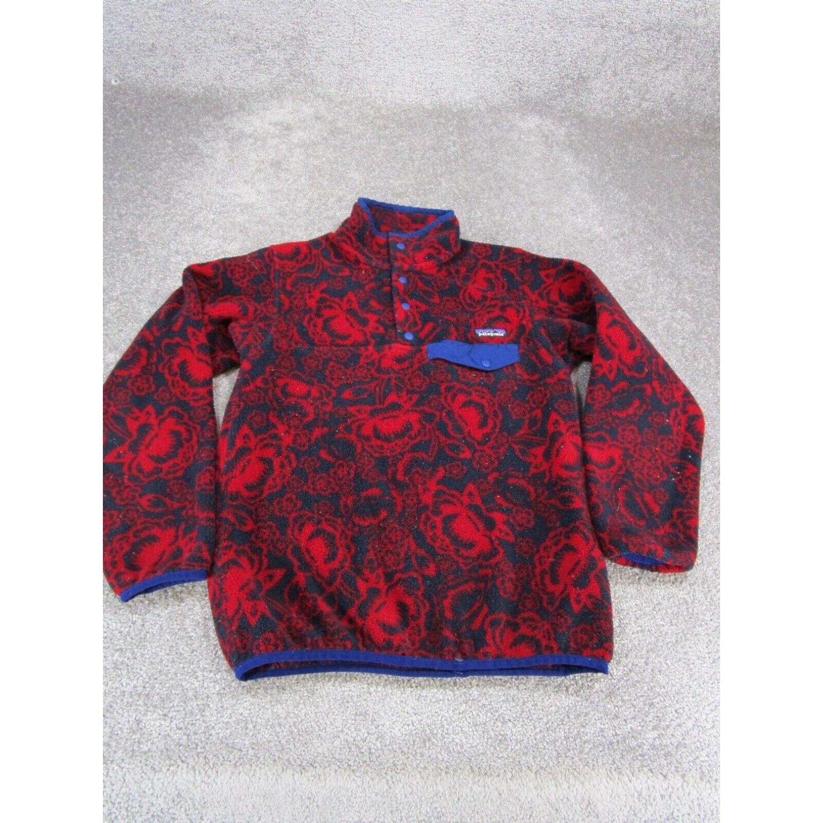 image of Patagonia Sweater Womens Xs Lightweight Synchilla Fleece Red Rose All Over Print in White