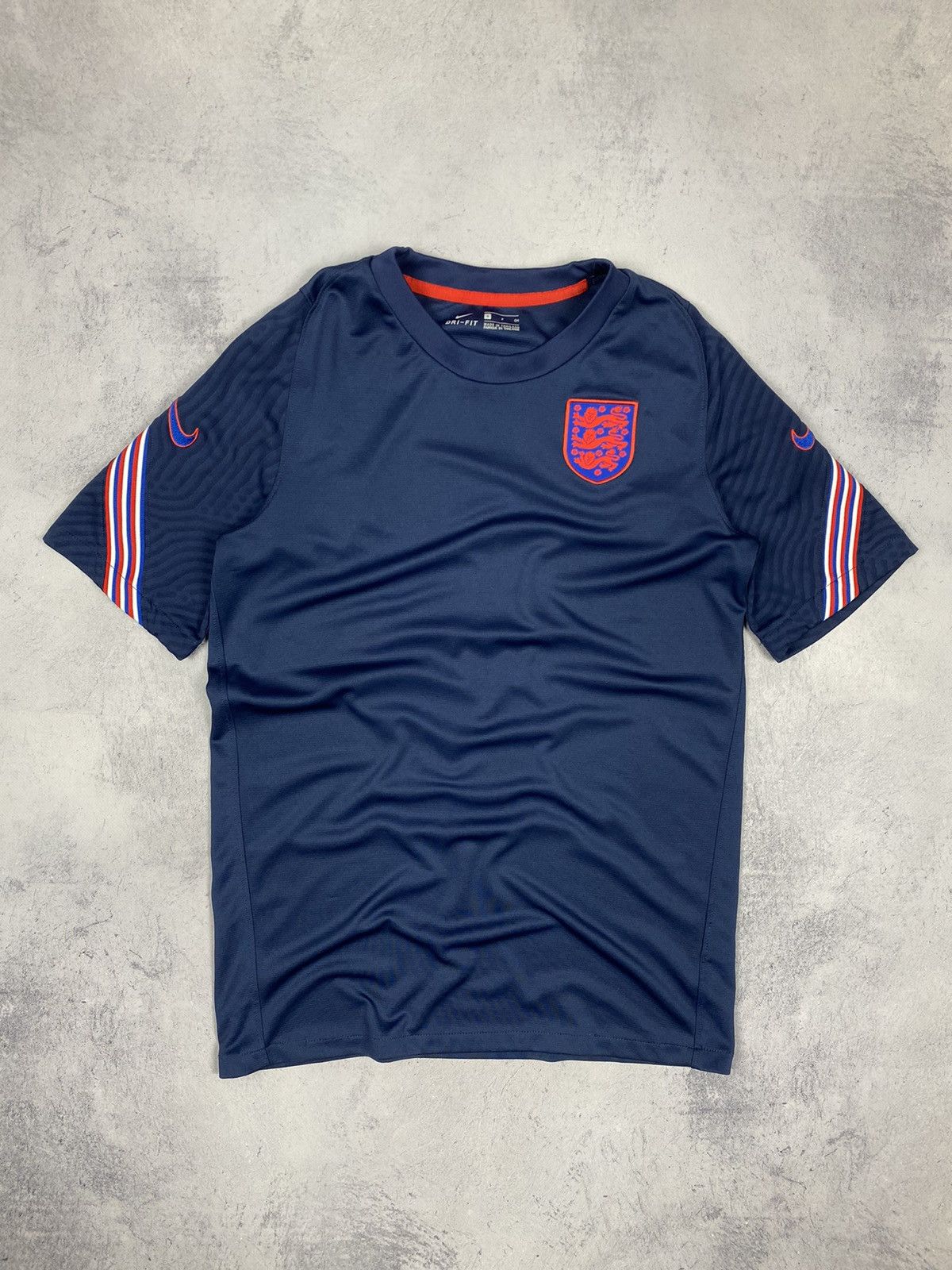Nike Nike England National Team Pre Match Training Soccer Jersey Size US S / EU 44-46 / 1 - 2 Thumbnail