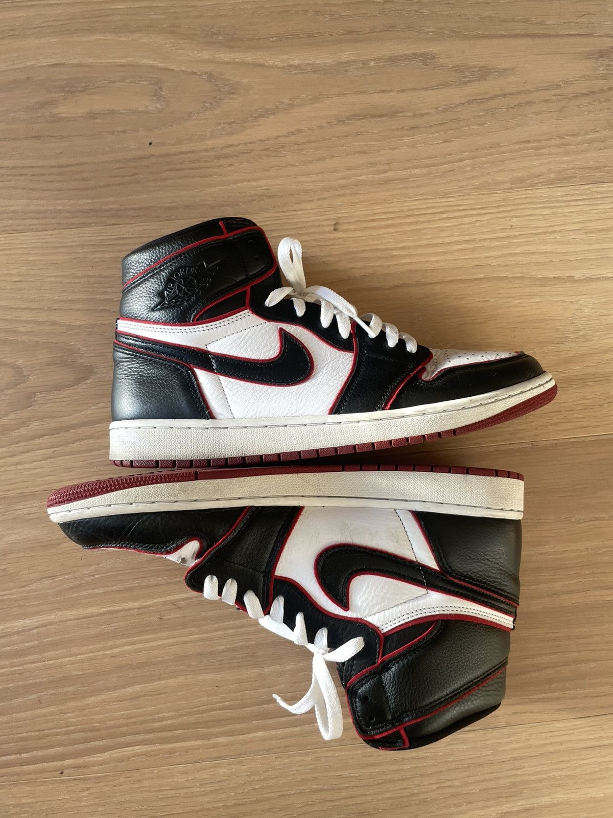 Jordan Brand Air Jordan 1 Retro High OG 'Bloodline' 2019 Size US 12 / EU 45 - 9 Thumbnail
