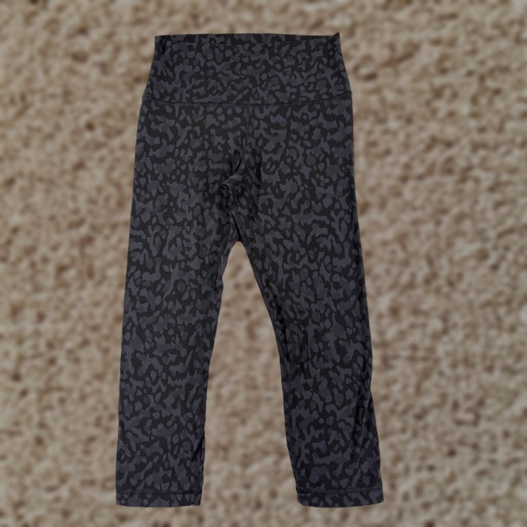 Lululemon Lululemon Align Pants Womens 8 Black Gray Camo Cropped 21" Inseam Pockets Yoga Gym Trousers Classic Fit Size 30" / US 8 / IT 44 - 1 Thumbnail