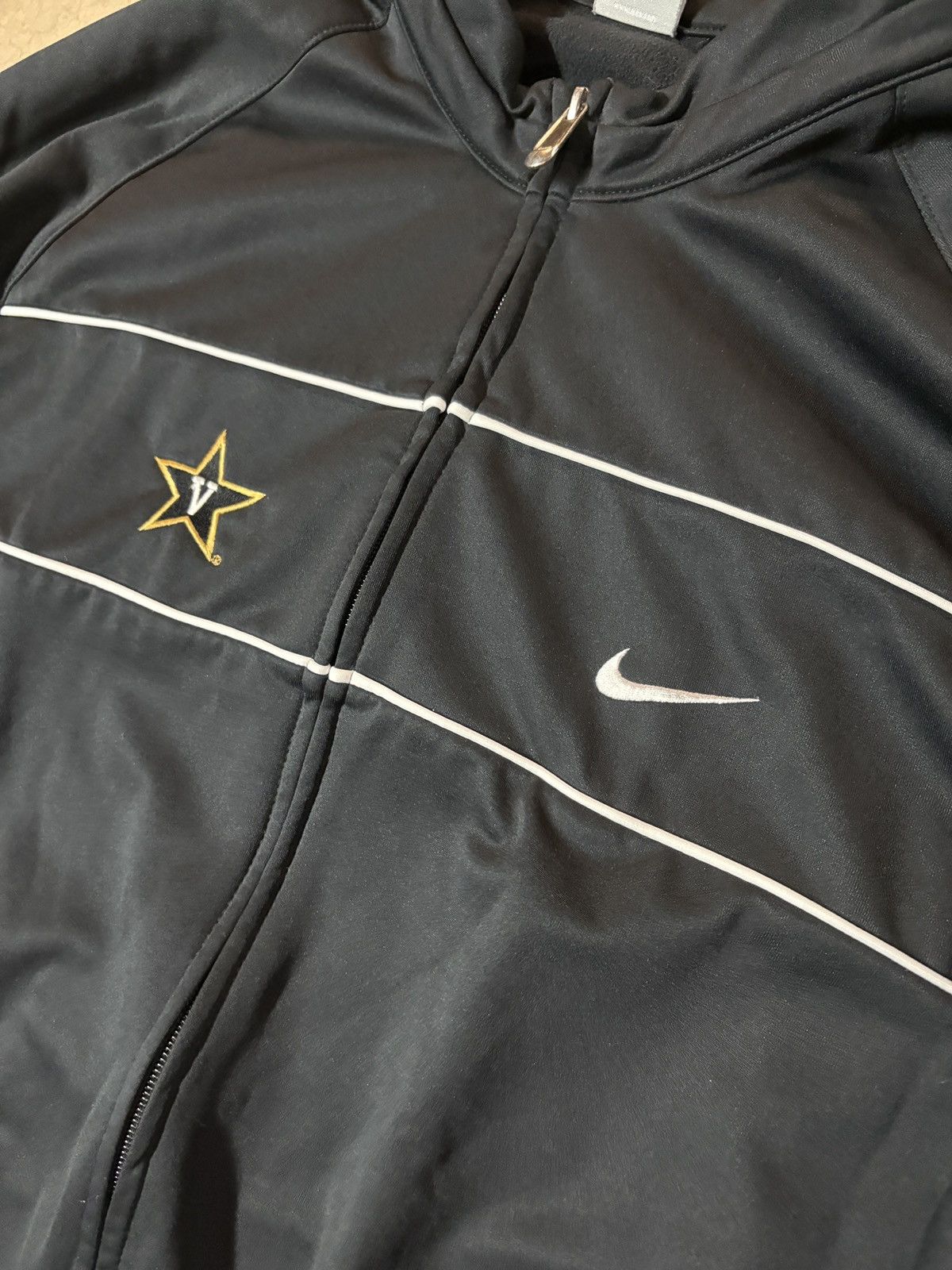 Nike VTG 00’s Nike Vanderbilt Commodores Full Zip Up Jacket Black Size US XL / EU 56 / 4 - 2 Thumbnail
