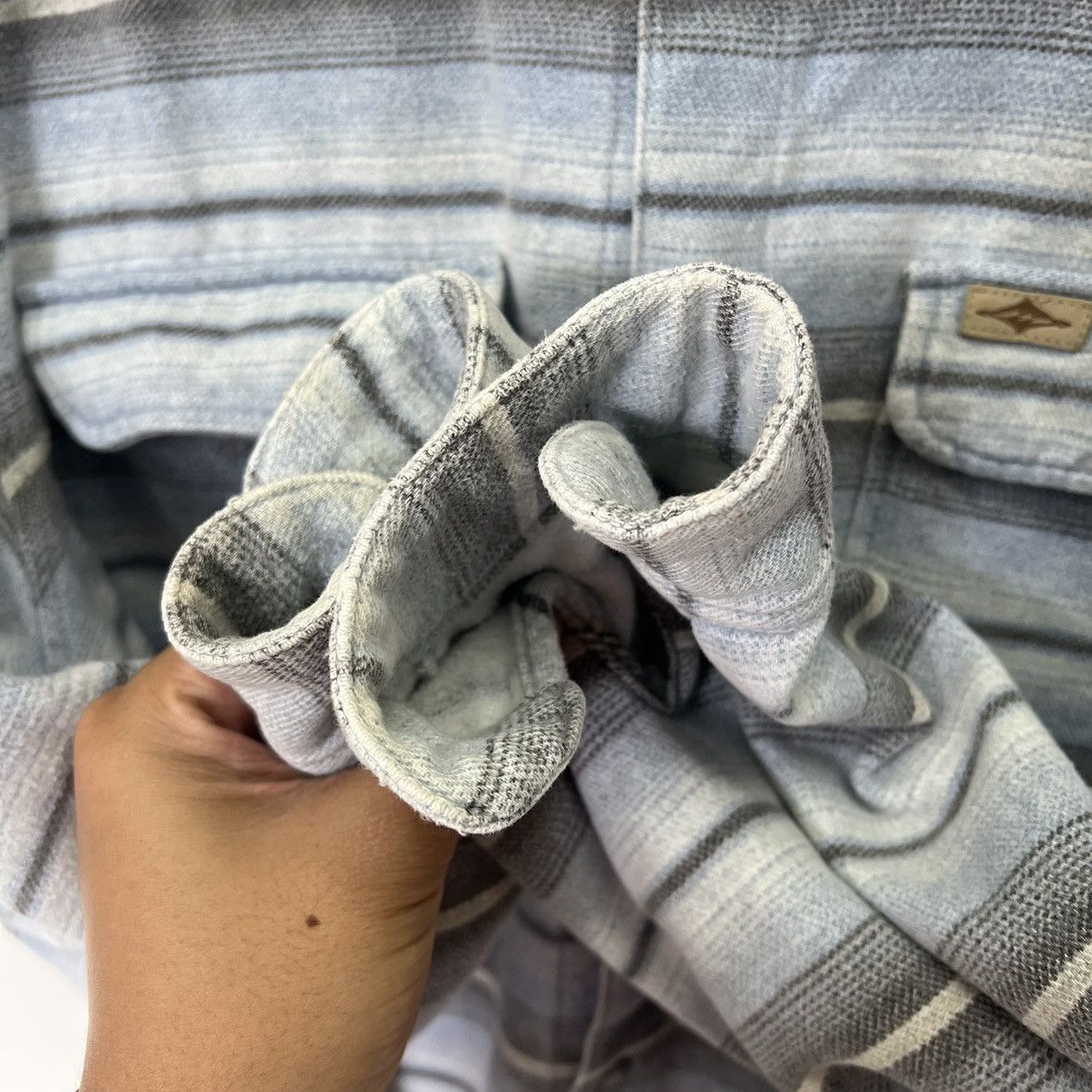 Billabong × Vintage Vintage Billabong Button Up Shirt Size US L / EU 52-54 / 3 - 4 Thumbnail