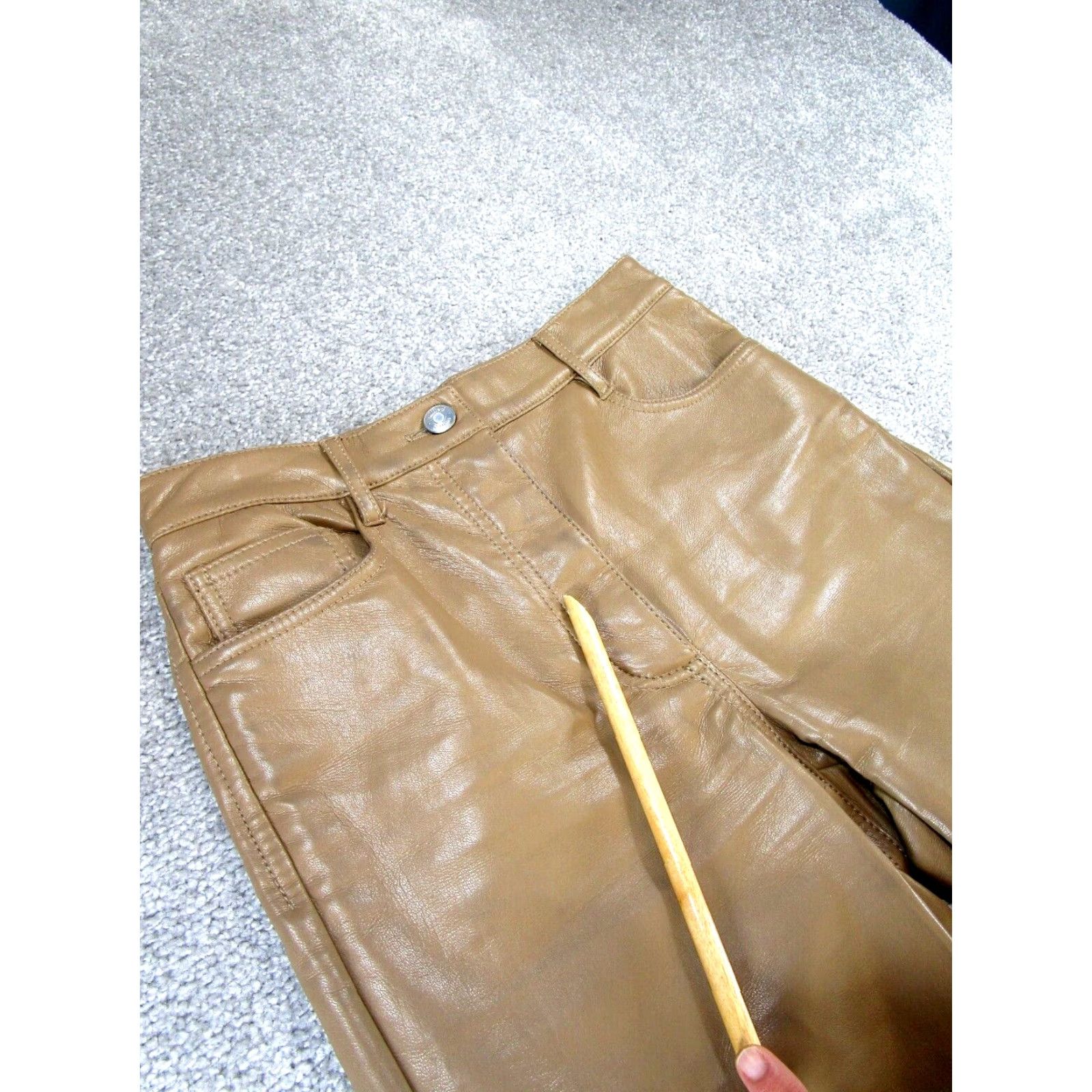 Vintage WILFRED Dress Pants Womens Regular 2 Beige Faux Leather Straight Zip Flat Front Size 26" / US 2 / IT 38 - 4 Thumbnail