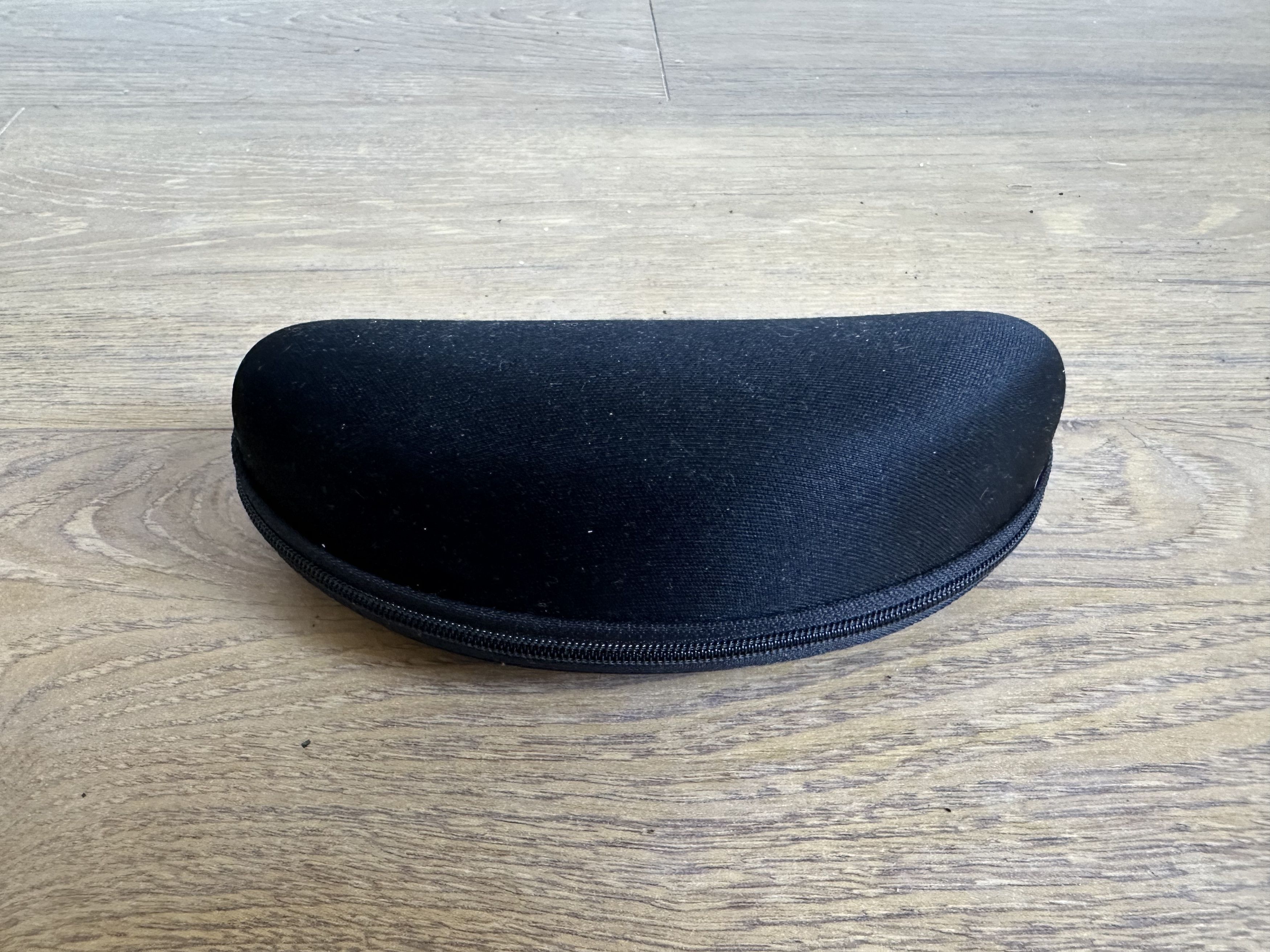 Gucci Grey matte Gucci Sunglasses Size ONE SIZE - 6 Thumbnail