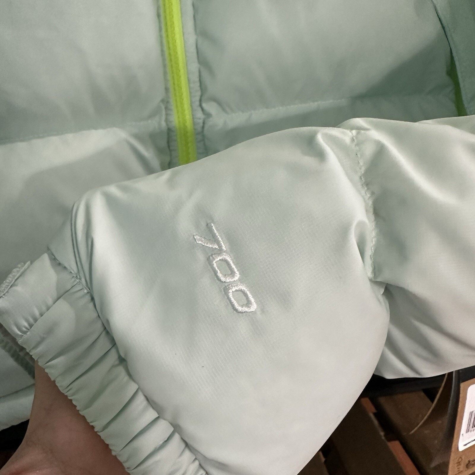 The North Face NEW The North Face Nuptse Short Crop 700Down Jacket Coat Size L / US 10 / IT 46 - 5 Thumbnail