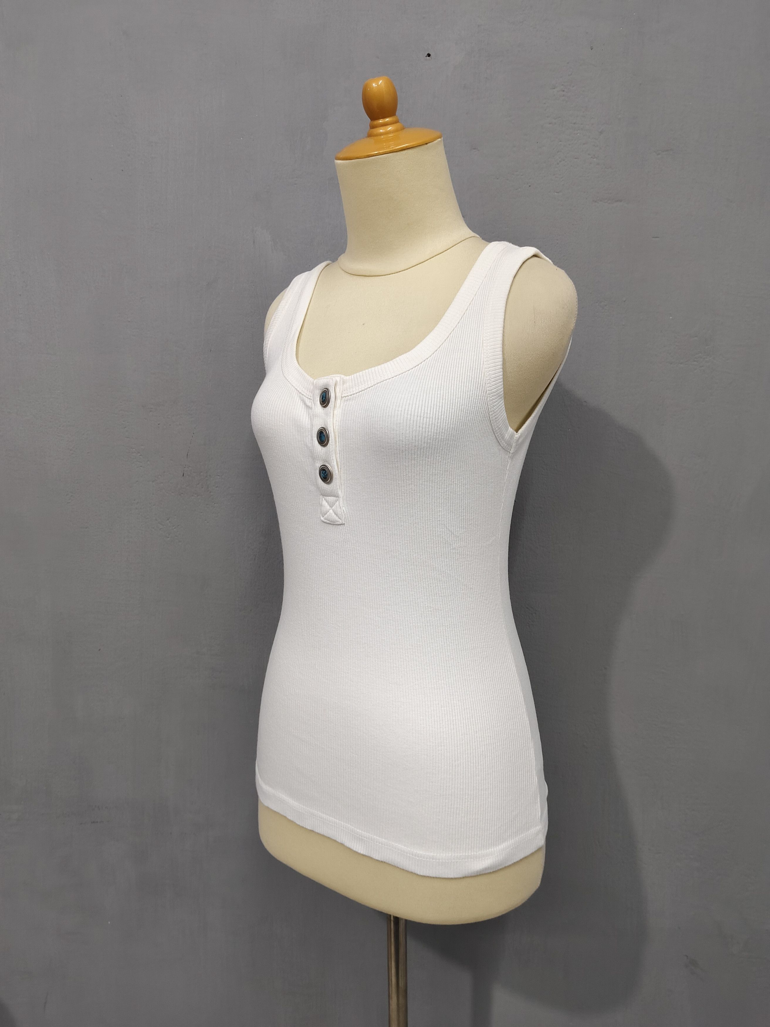 Japanese Brand Shell Ray🇯🇵 Ribbed 3 Button Turquoise Stone Tanktop Size M / US 6-8 / IT 42-44 - 3 Thumbnail