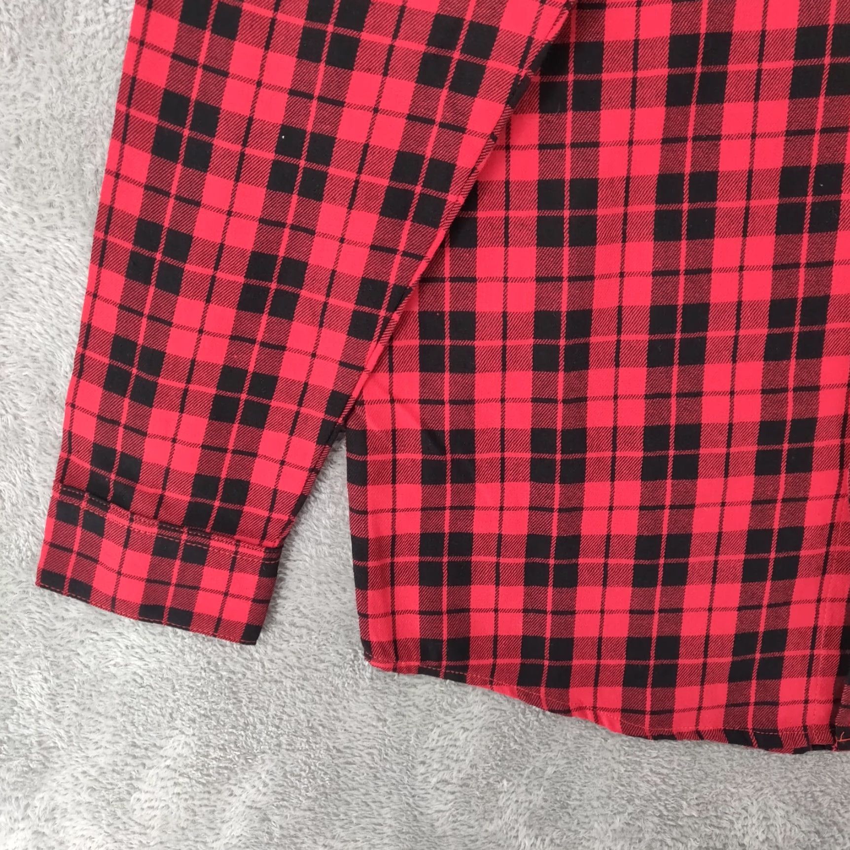 Vintage Cakeworthy Shirt Looney Tunes Mens Small Plaid Long Sleeve Flannel Bugs Bunny Size US S / EU 44-46 / 1 - 4 Thumbnail