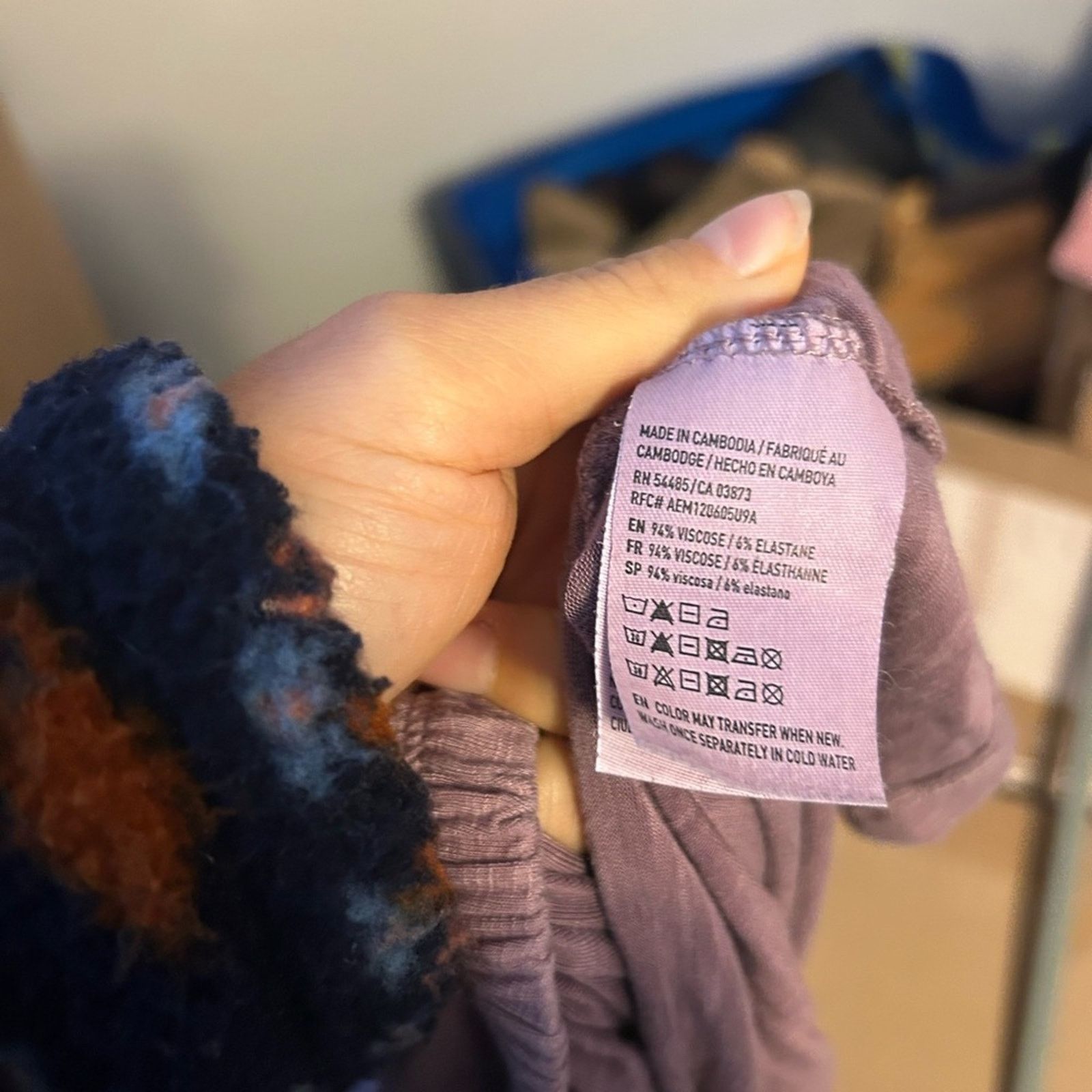 American Eagle Outfitters American Eagle Purple Ruffle Long Sleeve Off-Shoulder Top Size XL / US 12-14 / IT 48-50 - 2 Thumbnail