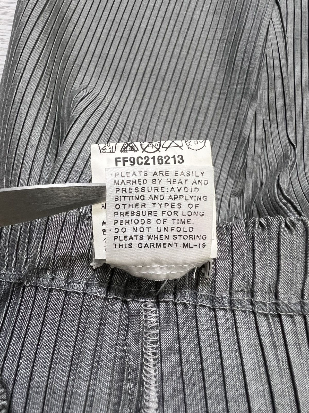 Issey Miyake Issey Miyake - 2009 - Pleated Pants Size US 28 / EU 44 - 13 Thumbnail