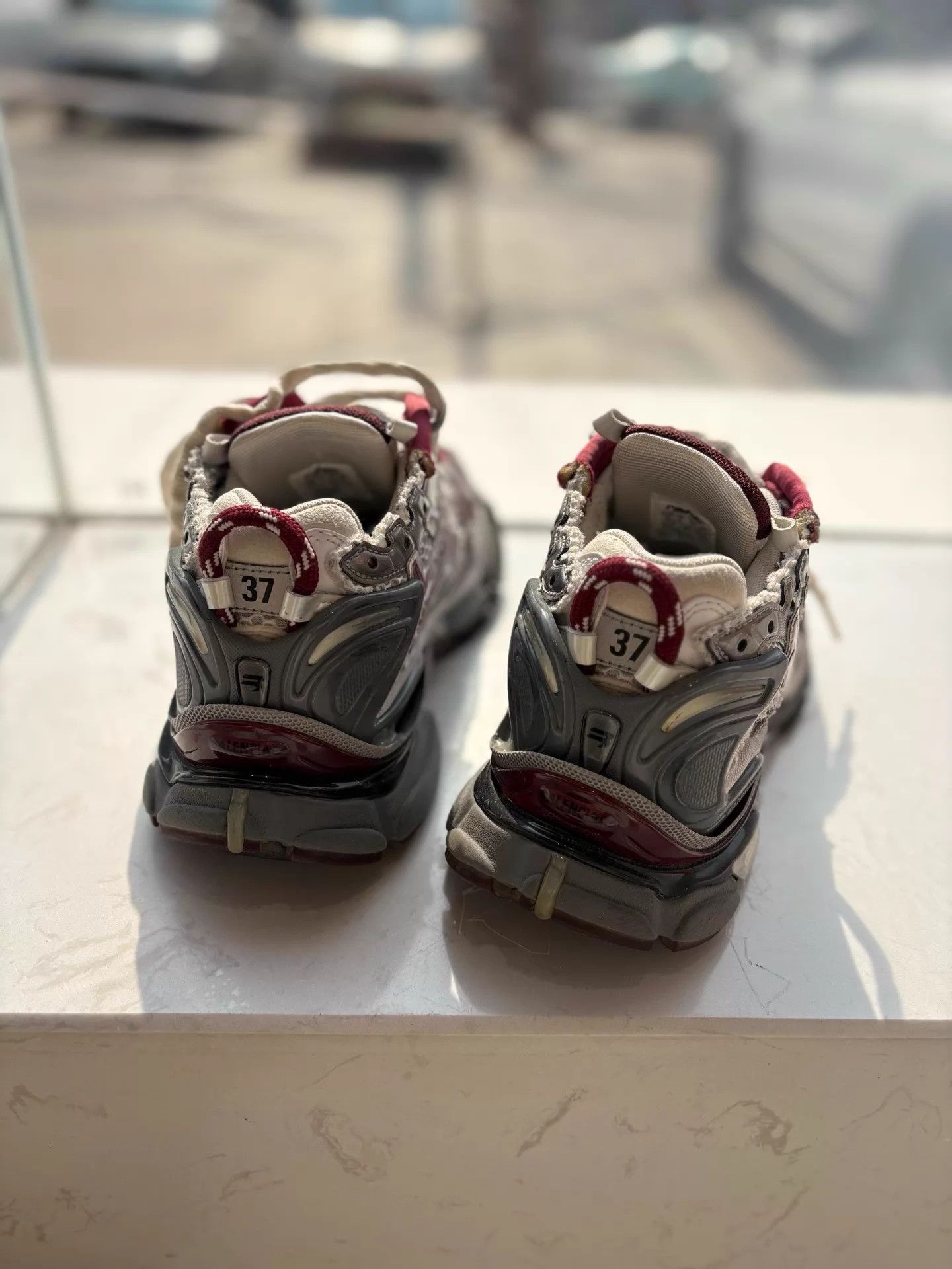 Balenciaga Balenciaga Runner Ultraman colorway 99 New EU 37 Size US 6 / IT 36 - 2 Thumbnail