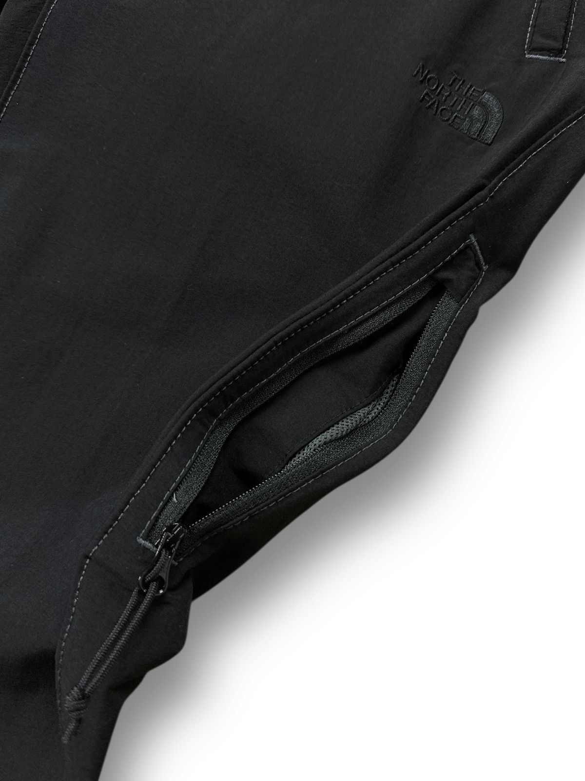 The North Face The North Face Women’s Pants Black Hiking Outdoor Gorpcore Size 30" / US 8 / IT 44 - 6 Thumbnail