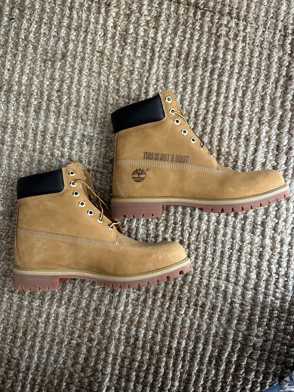 Timberland This is Not a Boot Size US 11 / EU 44 - 2 Thumbnail