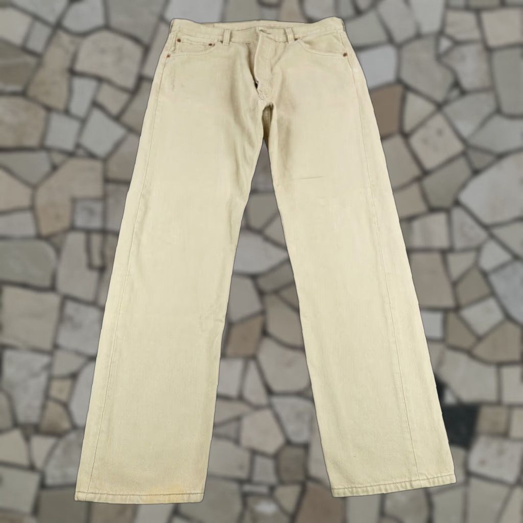 Levi's VINTAGE Levi's 501 Jeans Men 36x32 Light Denim Beige Straight Leg 90s Casual Size US 34 / EU 50 - 1 Thumbnail