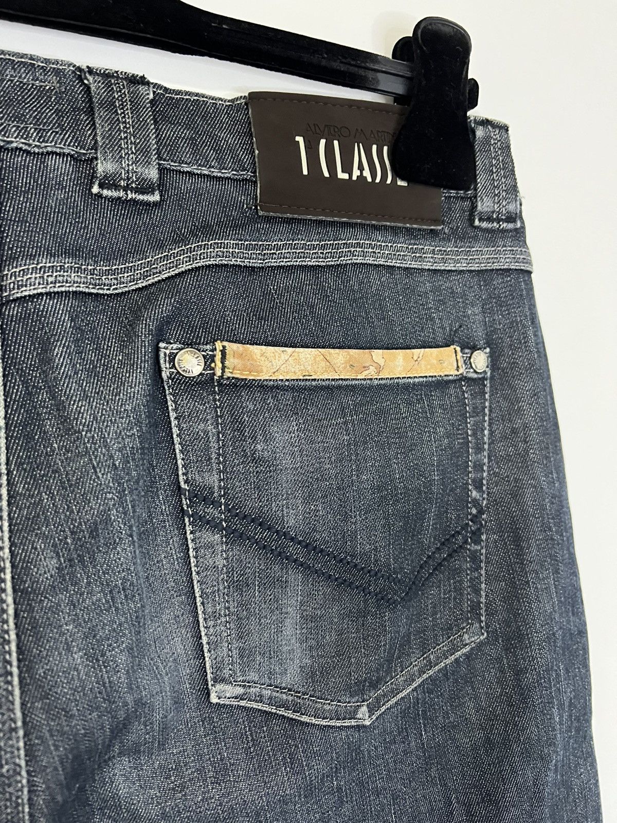 Alviero Martini Alviero Martini 1ª classe M jeans denim pants Size US 29 - 5 Thumbnail