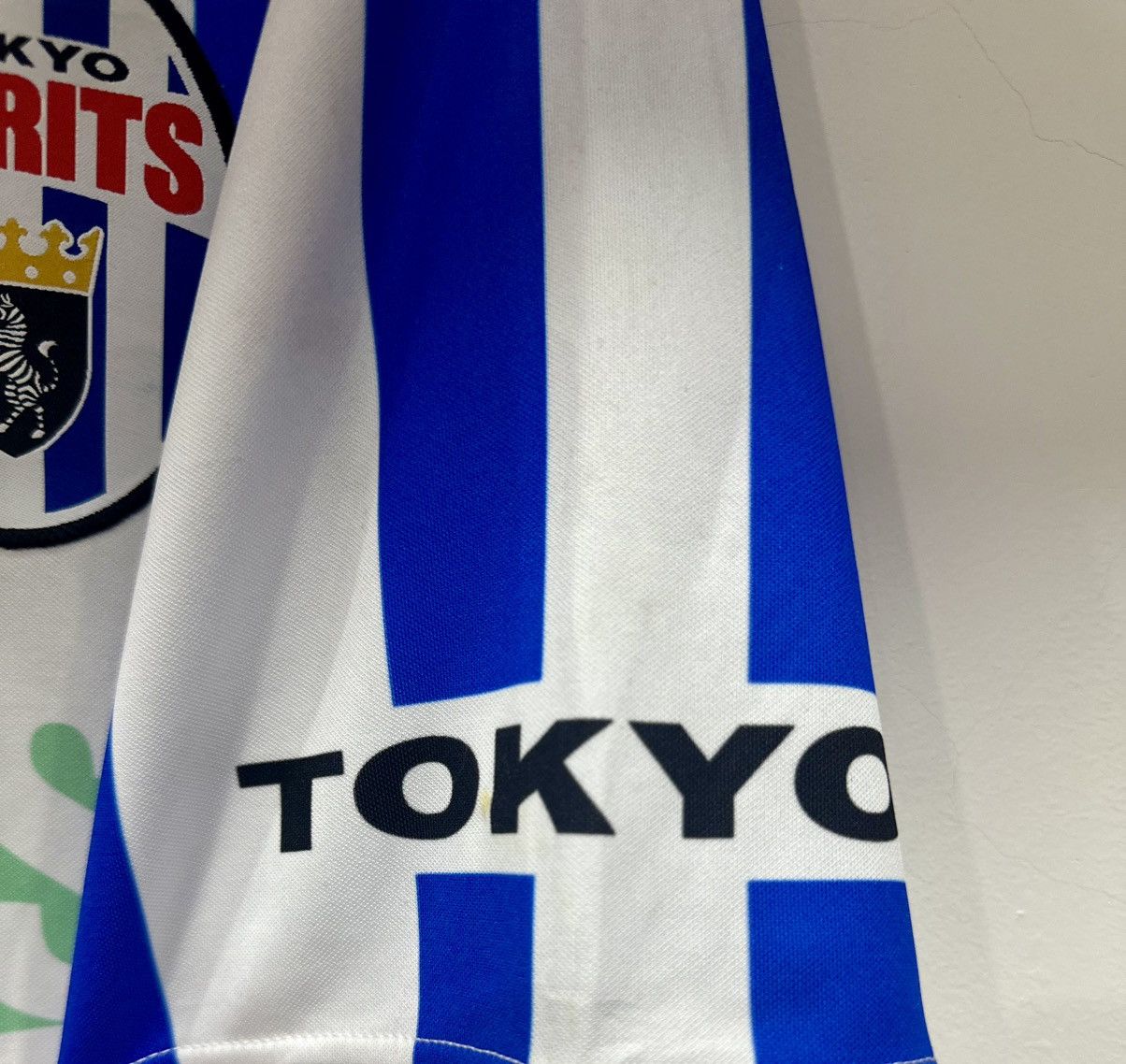 Other The Detective Conan uniform is signed by Takayama Minami. Size US L / EU 52-54 / 3 - 4 Thumbnail