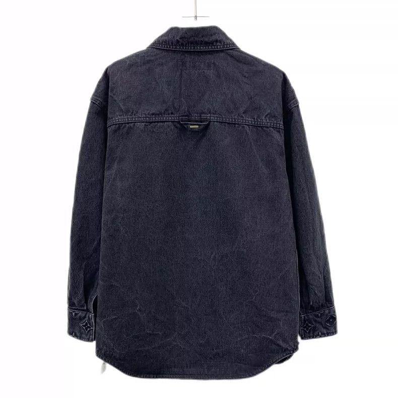 Louis Vuitton Louis Vuitton Black logo embossed cotton lapel long sleeve Size US XS / EU 42 / 0 - 2 Thumbnail
