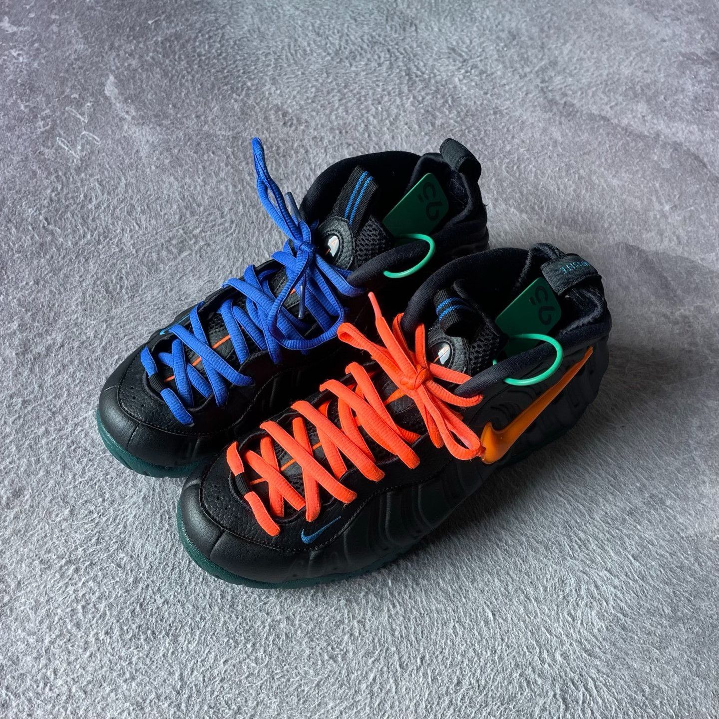 Nike Nike Lowtop Sneakers 44 Men Size US 10.5 / EU 43-44 - 1 Thumbnail