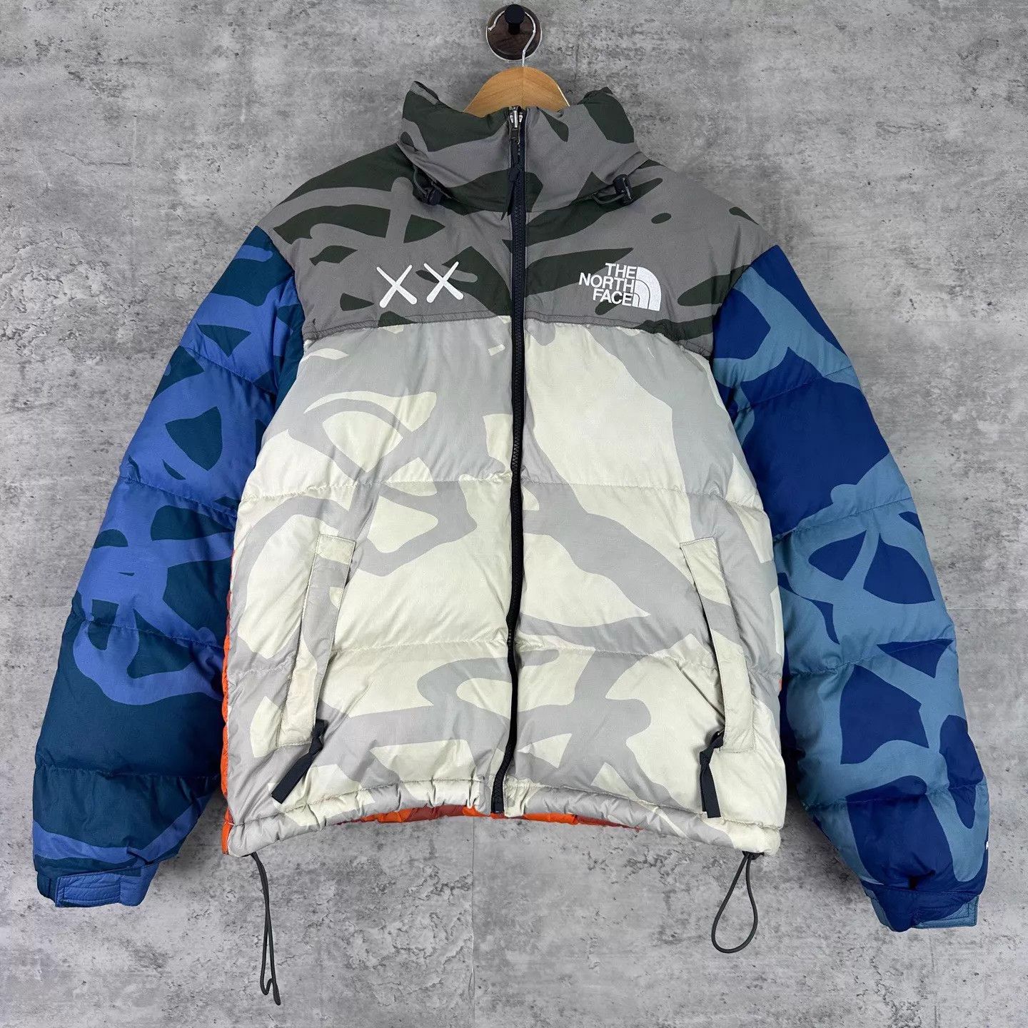 The North Face KAWS x TNF 700FP Puffer Jacket S 99 New 5 Patches Size US S / EU 44-46 / 1 - 1 Thumbnail