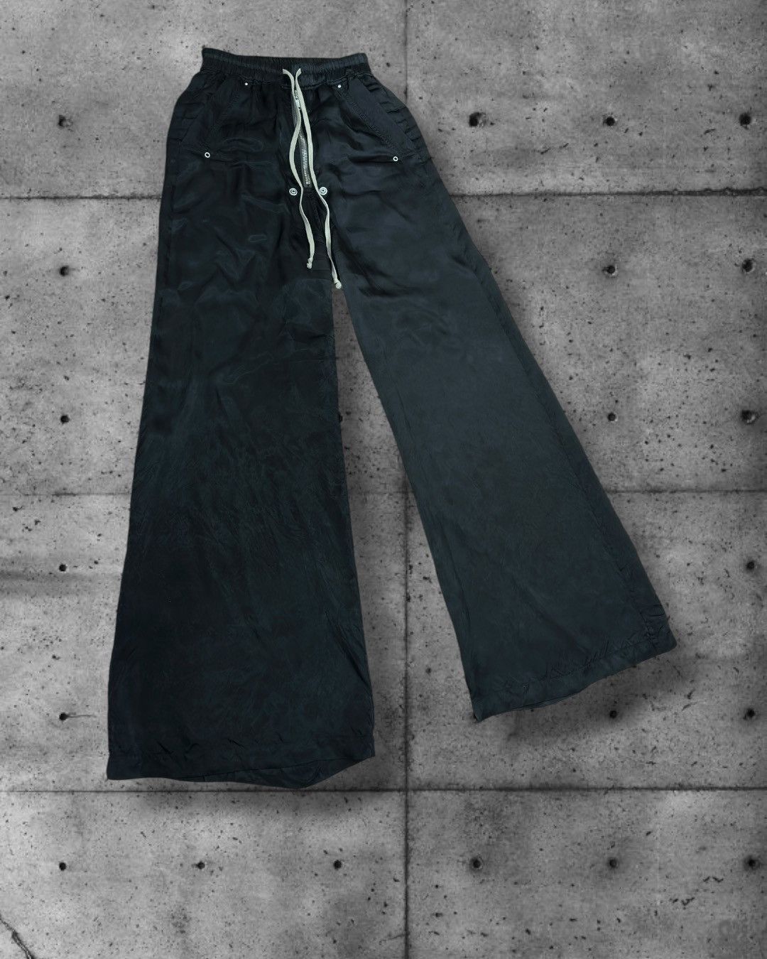 Rick Owens Rick Owens Wide Bela Pants Temple 2026 Size US 34 / EU 50 - 2 Thumbnail