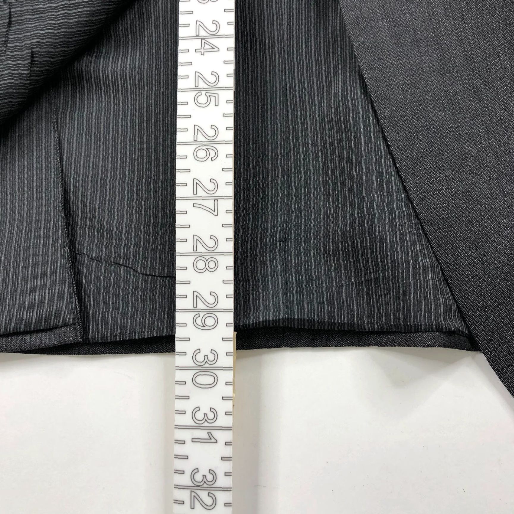 Calvin Klein Calvin Klein Slim Fit 38 Reg 100% Wool Button Blazer Sport Coat Jacket Gray MINT Mens Blazer Size 38R - 7 Thumbnail