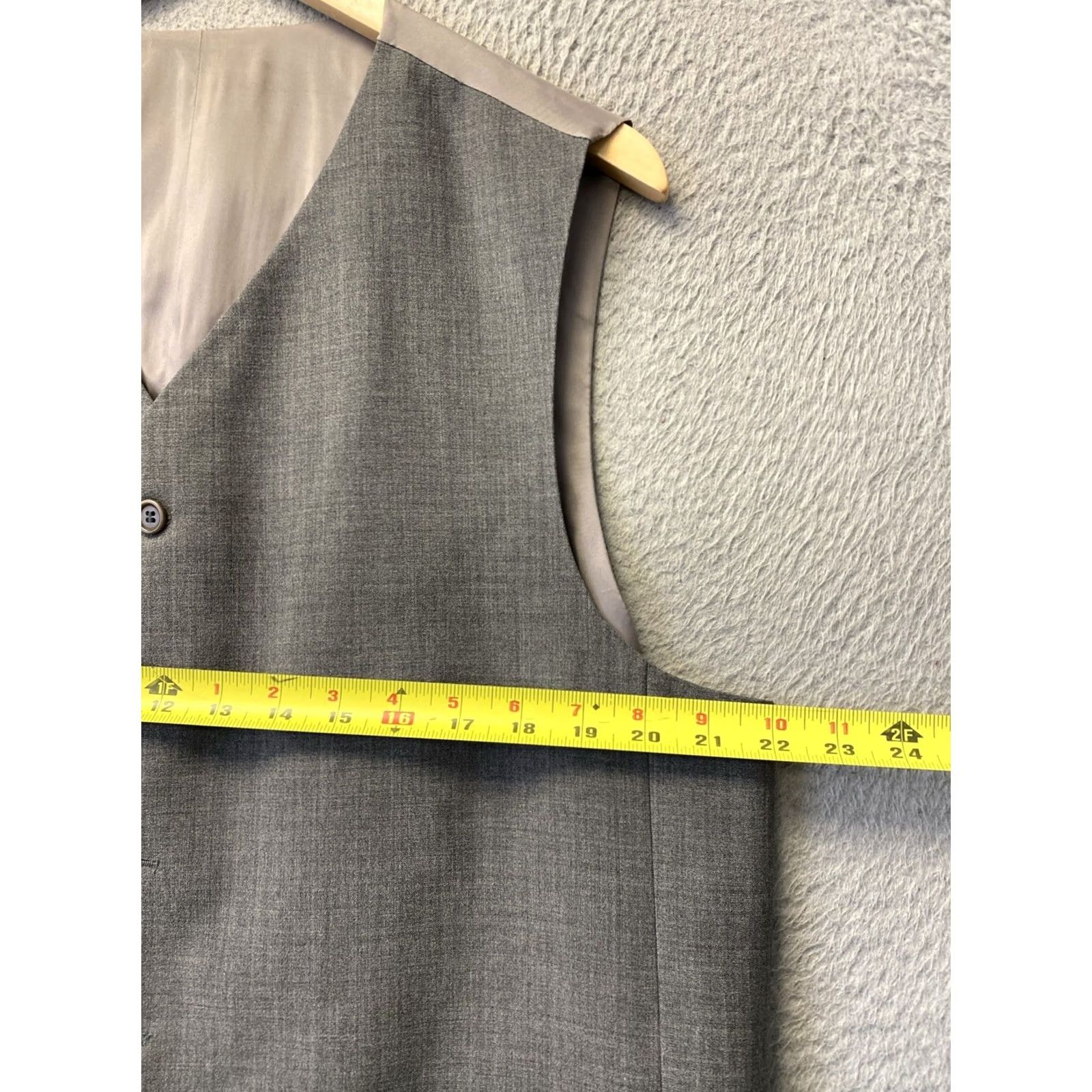 Hugo Boss HUGO BOSS Men's Wool Vest Waistcoat XL Gray Wool Waistcoat Mens 0694 Size US XL / EU 56 / 4 - 6 Thumbnail