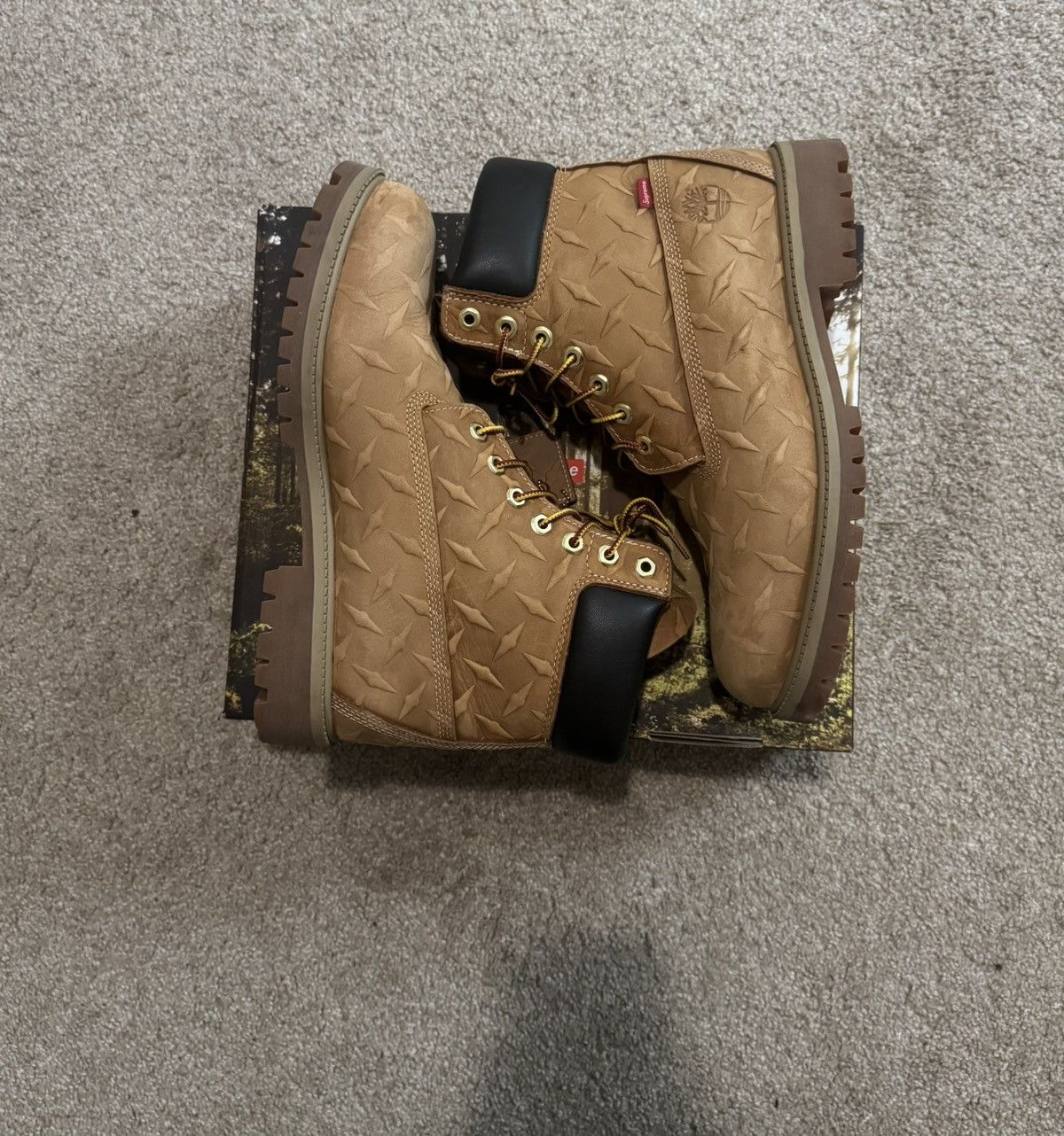 Supreme Supreme “Diamond Plate” Timberland Boots Size US 10 / EU 43 - 1 Thumbnail