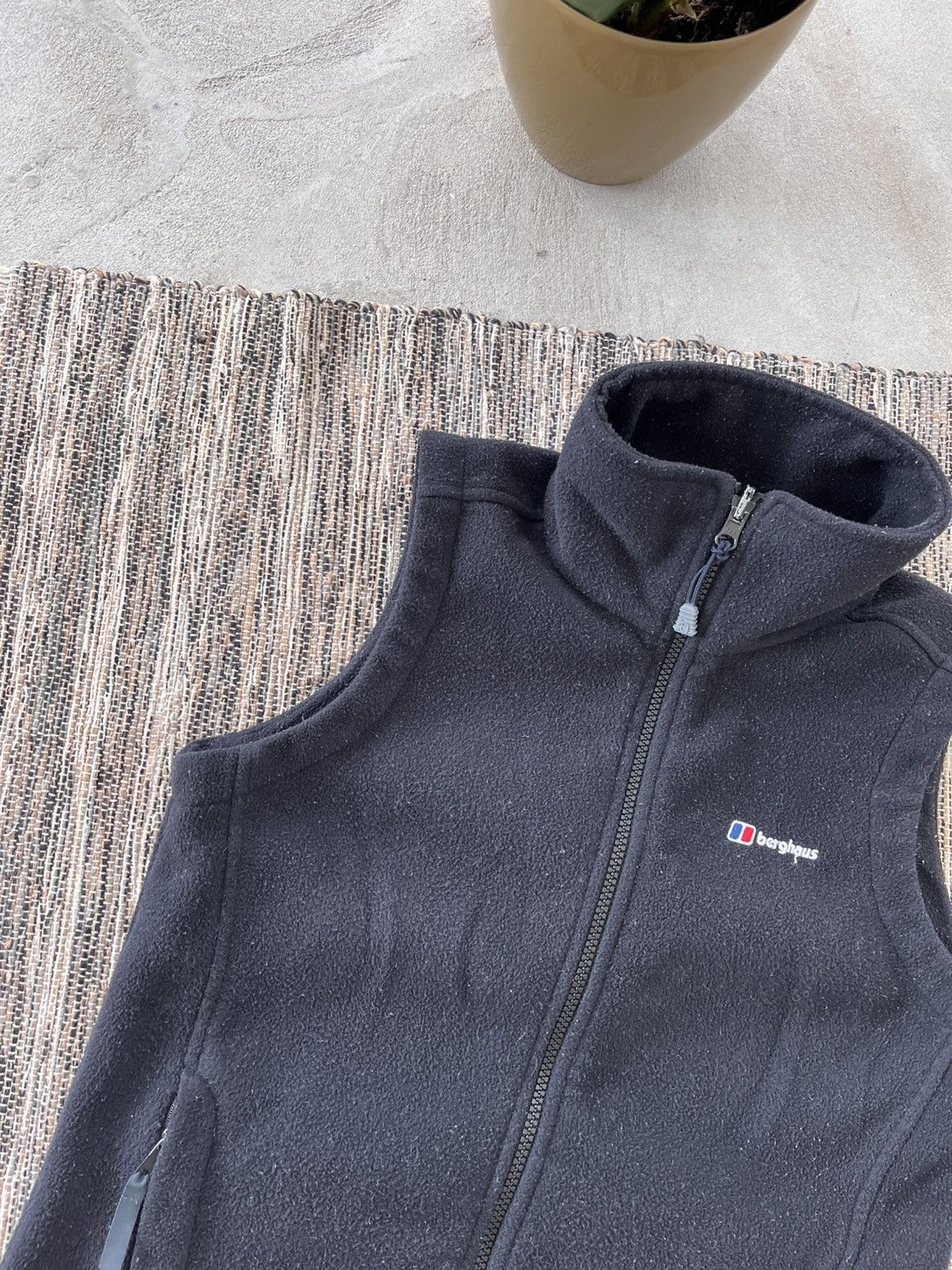 Berghaus × Vintage Vintage Berghaus Fleece Vest Black outdoorwear Y2K Size M / US 6-8 / IT 42-44 - 3 Thumbnail