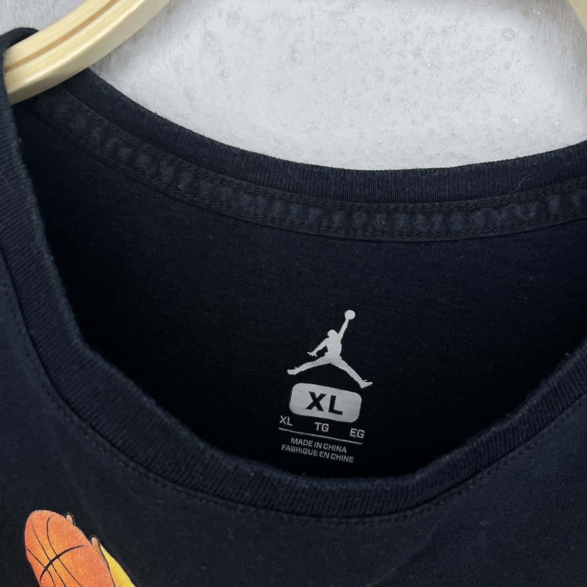 Jordan Brand Vintage Nike Jordan Tshirt Tee Dunk From Above Print Black Size US L / EU 52-54 / 3 - 5 Thumbnail