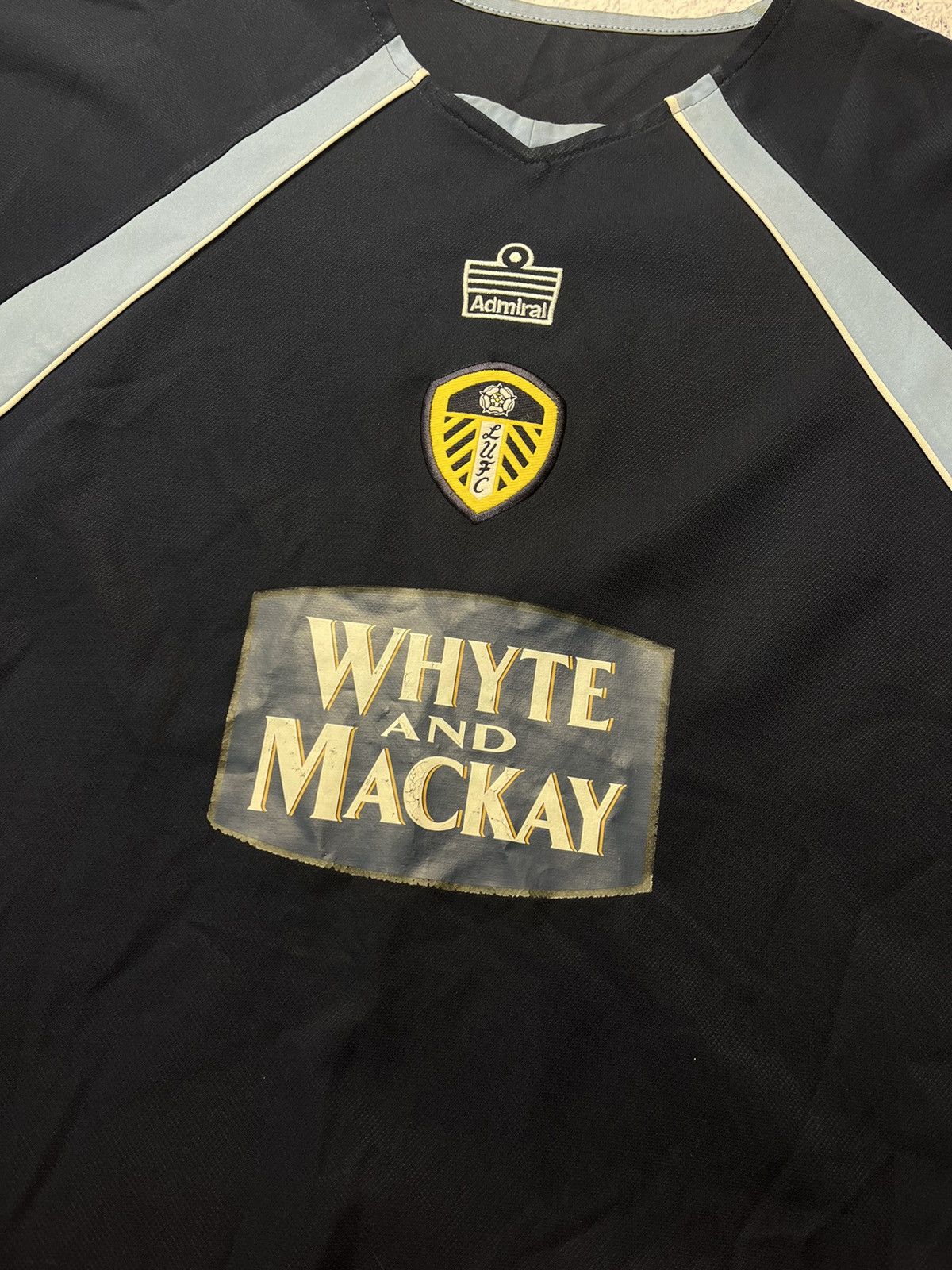 Vintage LEEDS UNITED 2005 AWAY FOOTBALL SHIRT SOCCER JERSEY ADMIRAL Size US XL / EU 56 / 4 - 7 Thumbnail