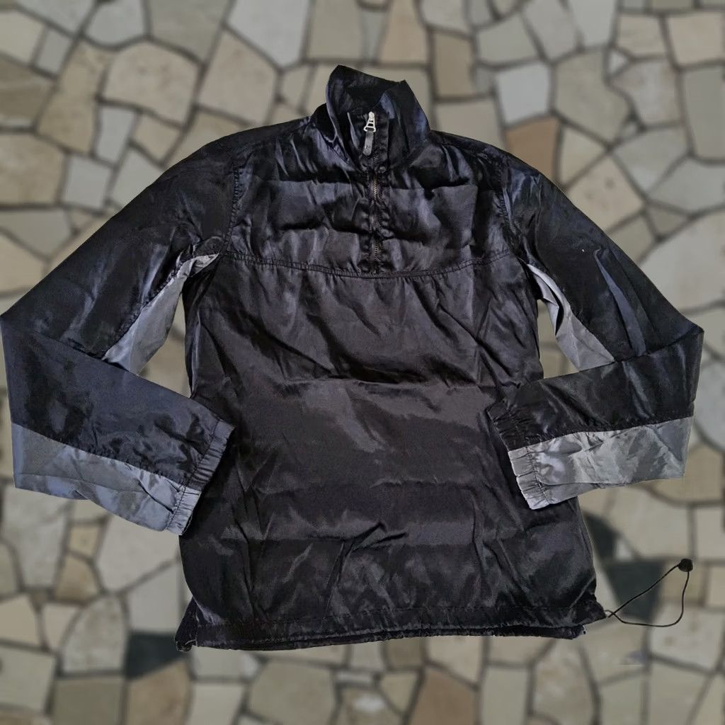 Emporio Armani EA7 Emporio Armani Windbreaker 1/4 Zip Pullover Size M Black Unisex Adults Pullover Activewear Def: 1/4 Zip, Chest 38" Length 25.5" Size M / US 6-8 / IT 42-44 - 1 Thumbnail