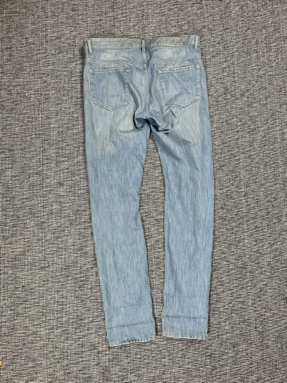 Viktor & Rolf Viktor & Rolf designer distressed washed slim jeans Size US 34 / EU 50 - 2 Thumbnail