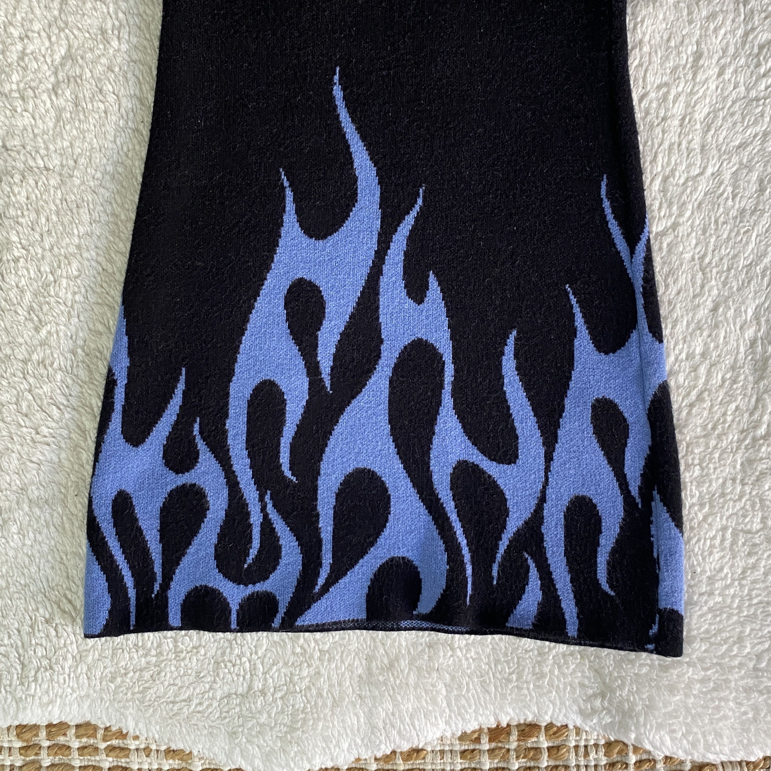 Forever 21 Forever 21 Flames Halter Bodycon Dress Size Small Knit Size S / US 4 / IT 40 - 8 Thumbnail