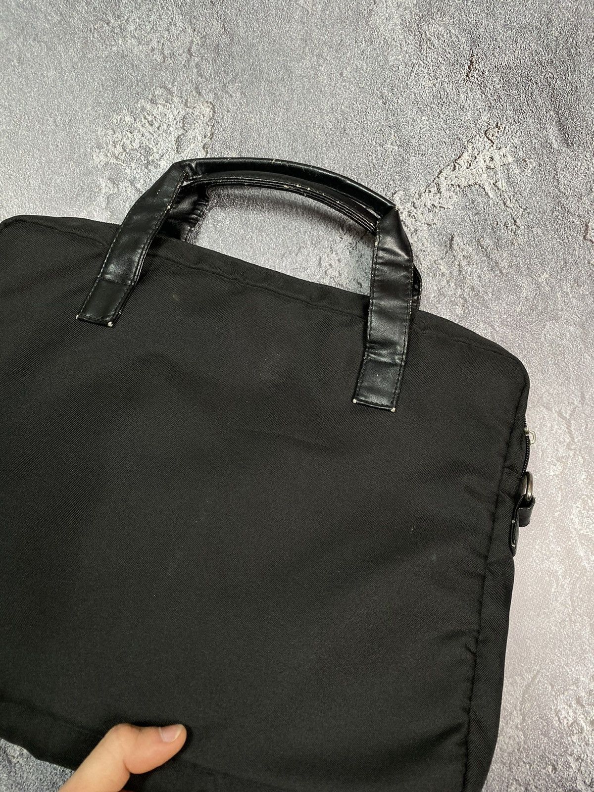 Yves Saint Laurent Yves Saint Laurent Bag Parfums Black Size ONE SIZE - 18 Thumbnail