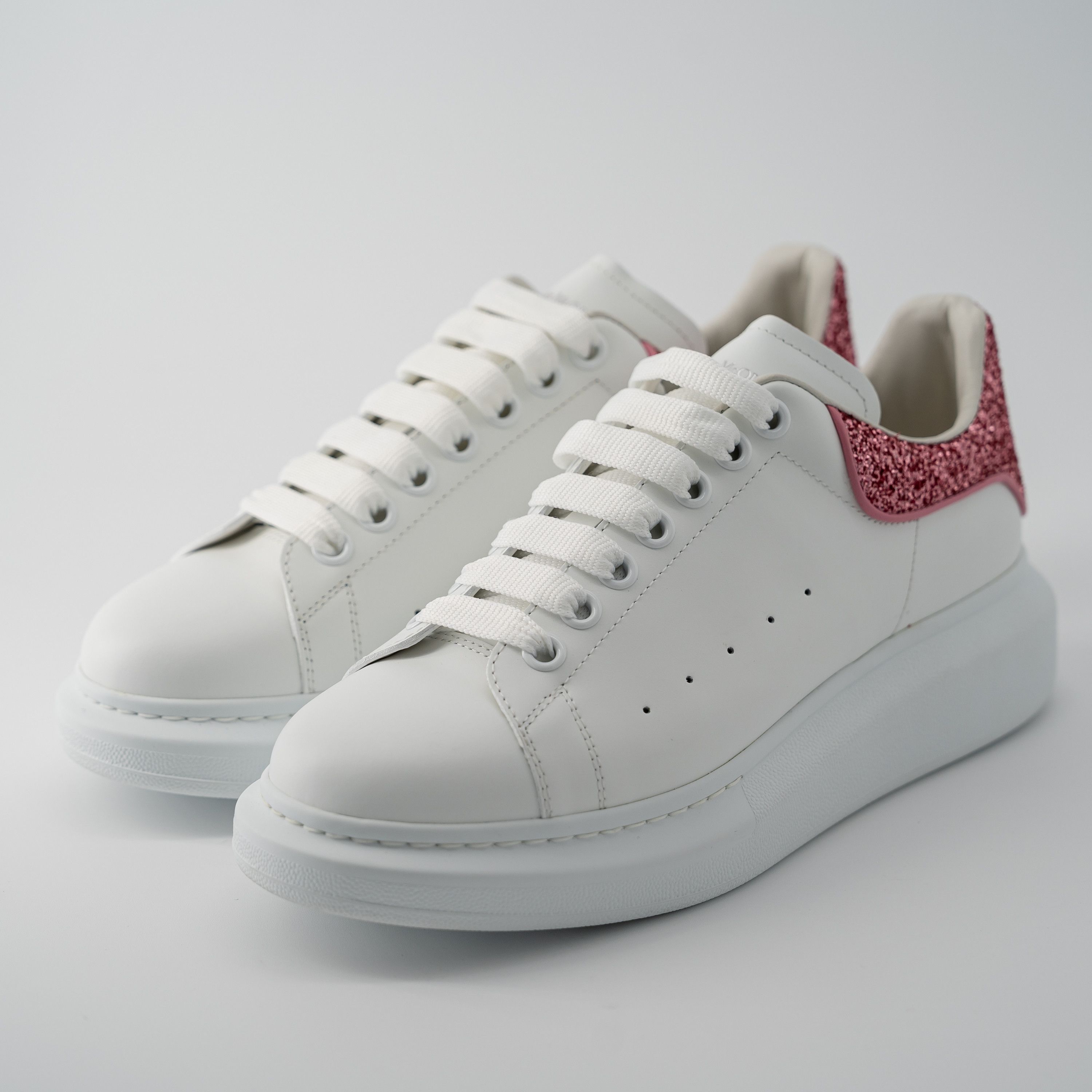 Alexander McQueen 10 - Alexander McQueen Oversized Sneakers White Pink Glitter Size US 10 / IT 40 - 1 Thumbnail