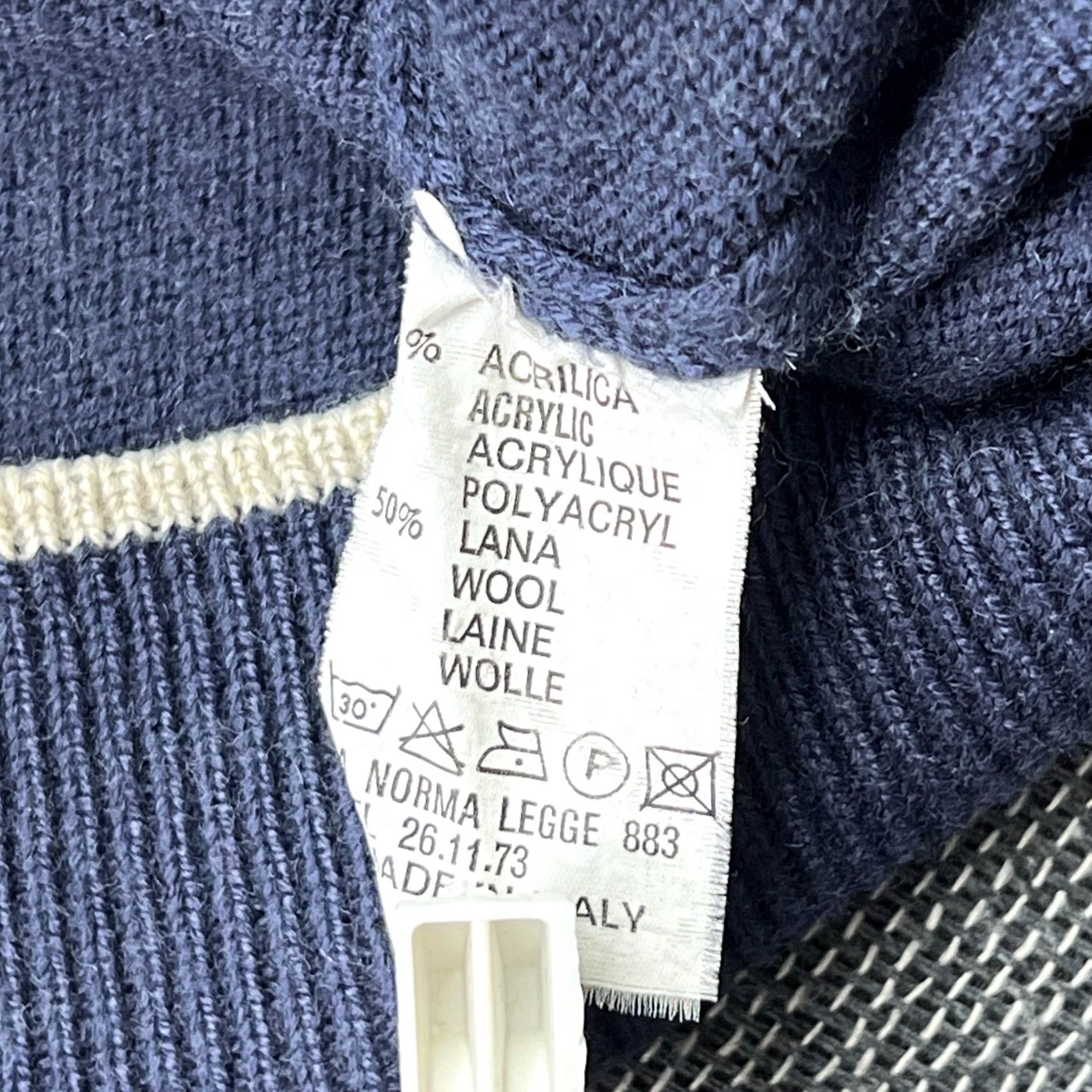 Dainese VINTAGE Dainese Sweater Mens Large Blue V-Neck Wool Acryl Blend Pullover Jumper Size US L / EU 52-54 / 3 - 6 Thumbnail