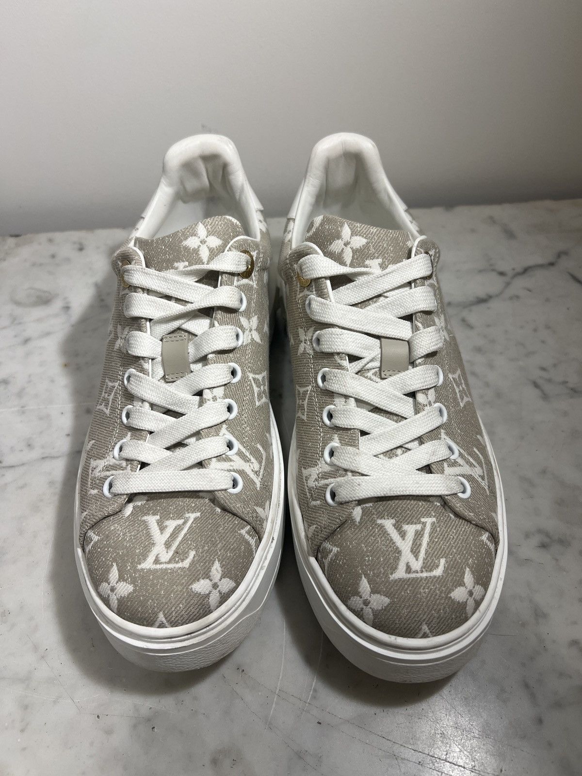 Louis Vuitton Women's Louis Vuitton Time Out Sneaker Size US 8 / IT 38 - 3 Thumbnail