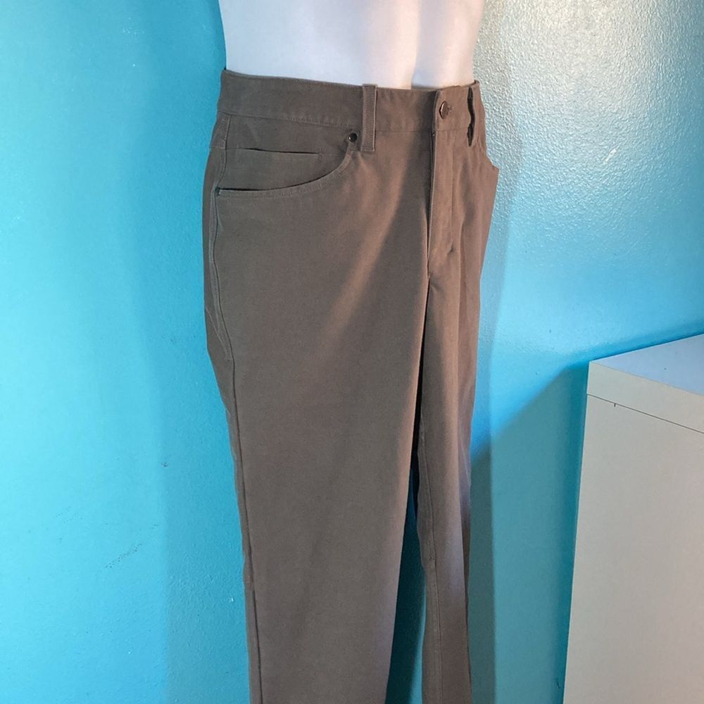 Lululemon Lululemon Mens Size 31 ABC Slim-Fit 5 Pocket Pant Army Green Size US 31 - 9 Thumbnail