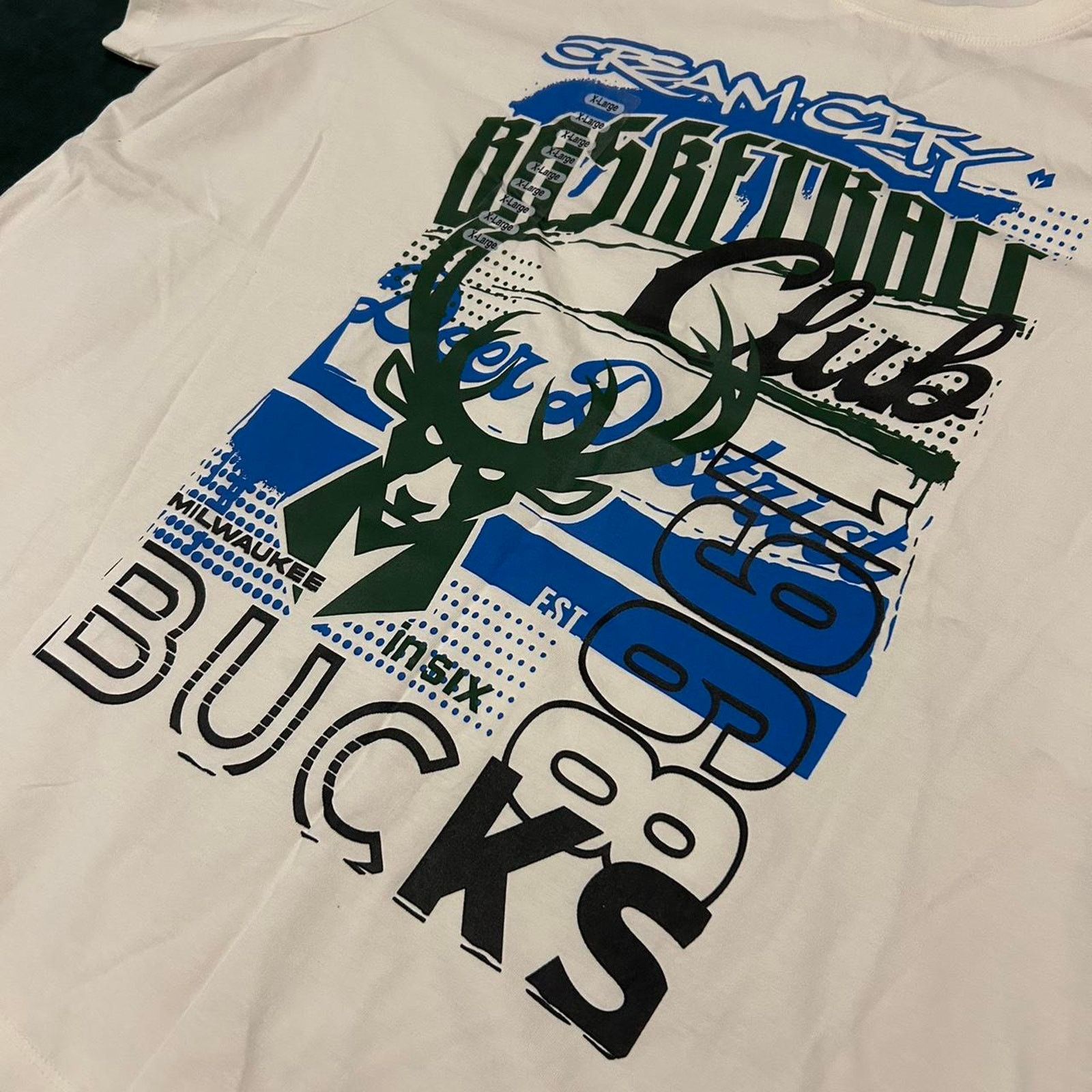 Other milwaukee bucks graphic tee Size US XL / EU 56 / 4 - 3 Thumbnail