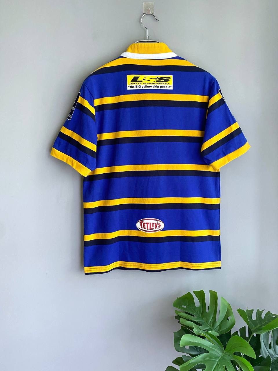 Other Leeds Rhinos England 2009/10 Vintage Rugby Jersey Y2K Size S Size US S / EU 44-46 / 1 - 10 Thumbnail