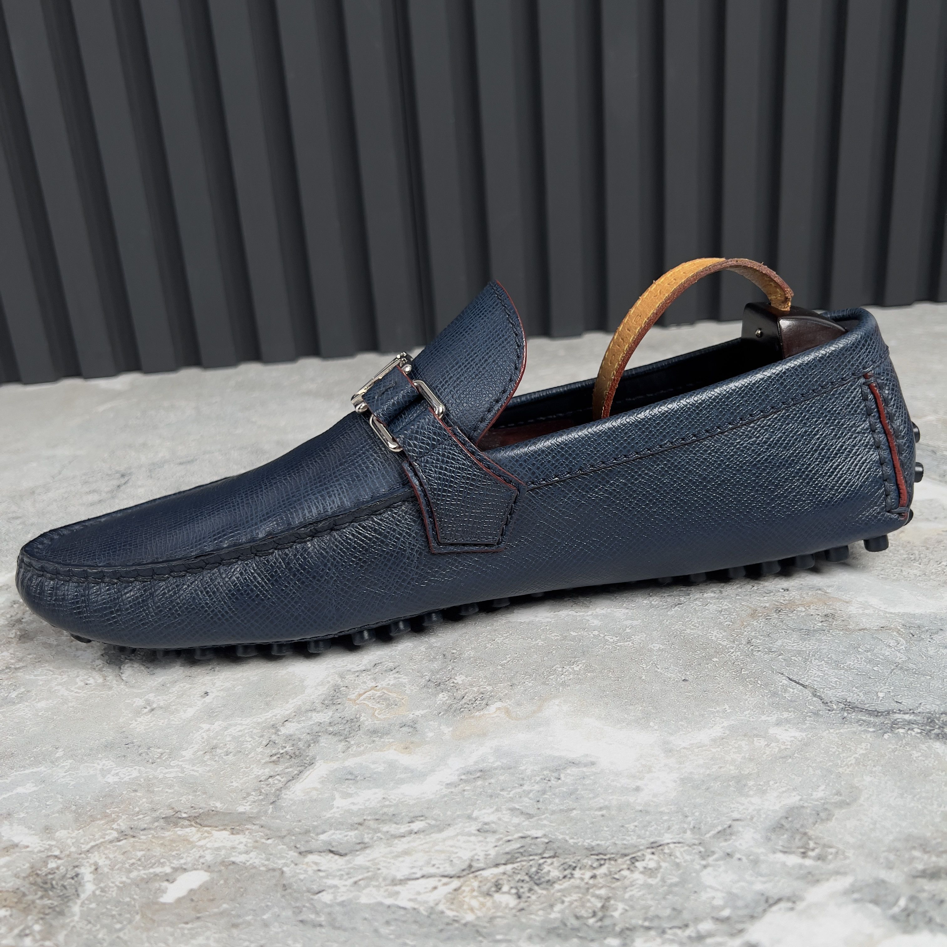 Louis Vuitton Louis Vuitton Hockenheim Driving Moccasins Taiga Leather Size US 11 / EU 44 - 7 Thumbnail