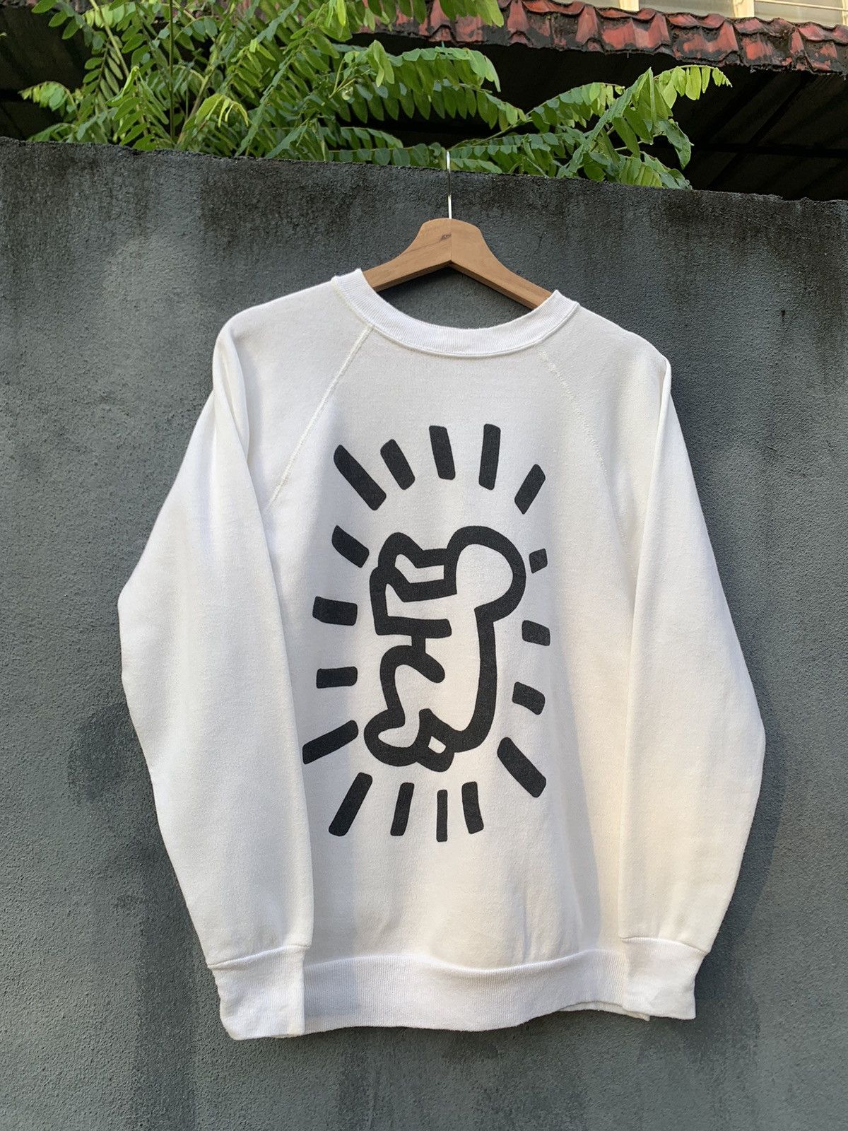 Keith Haring Vintage Keith Haring White Tee Crewneck Sweater Size US M / EU 48-50 / 2 - 3 Thumbnail